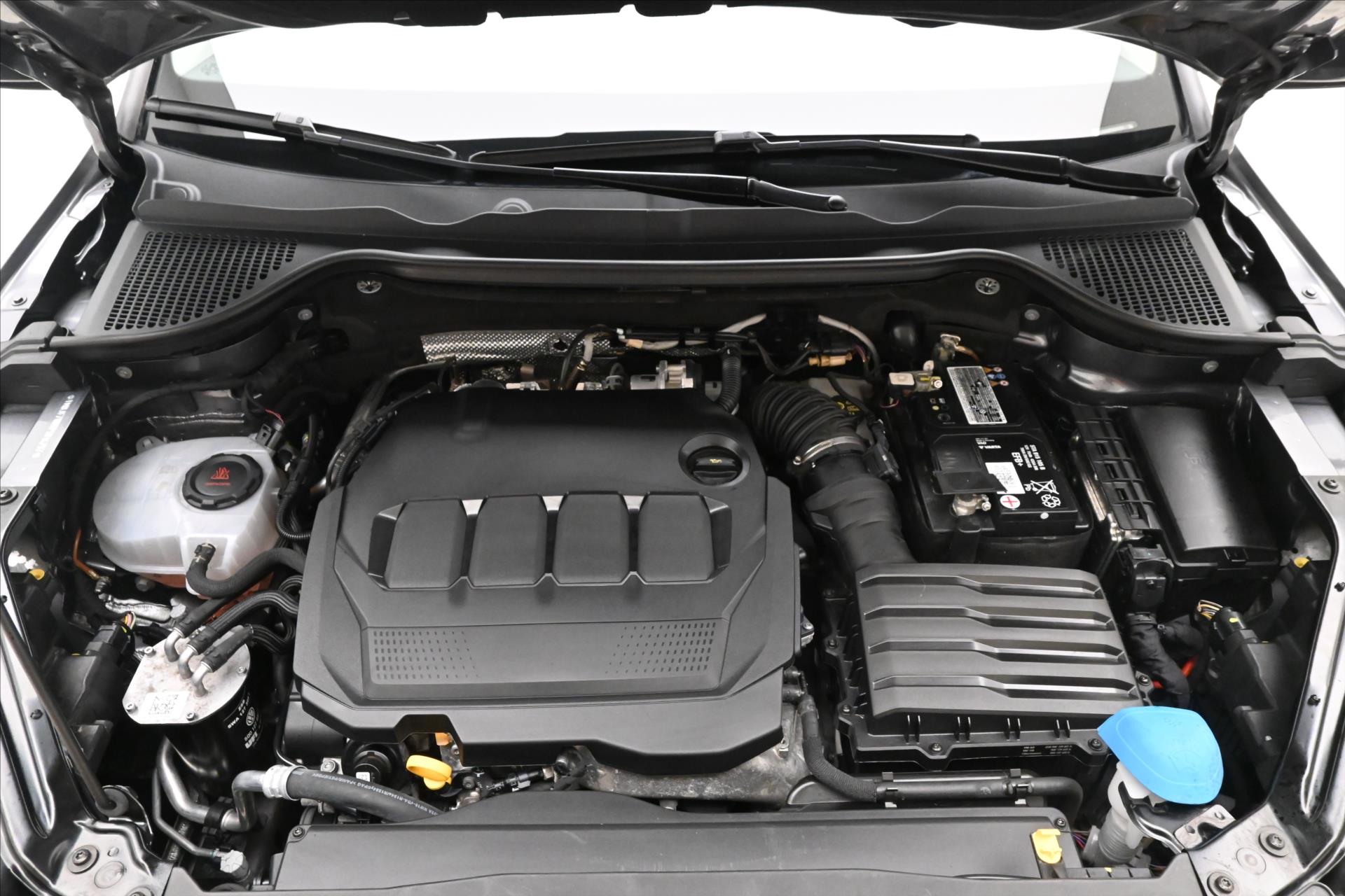 Hlavní fotografie vozu Škoda Karoq 2,0 TDI 85 kW DSG Ambition Záruka až 5 let (9)