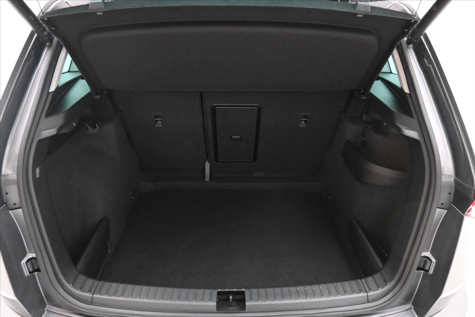 Hlavní fotografie vozu Škoda Karoq 2,0 TDI 85 kW DSG Ambition Záruka až 5 let (10)