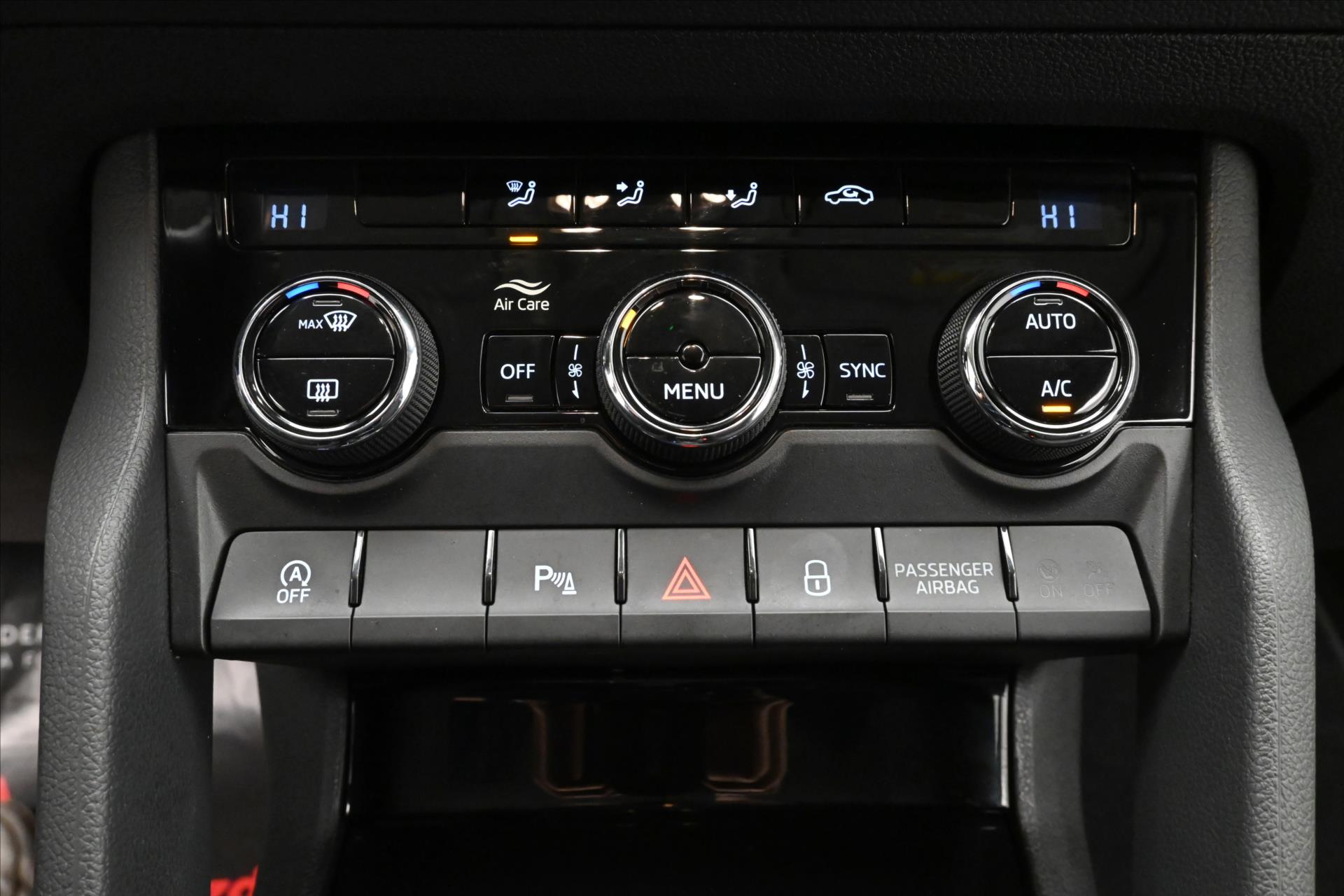 Hlavní fotografie vozu Škoda Karoq 2,0 TDI 85 kW DSG Ambition Záruka až 5 let (21)