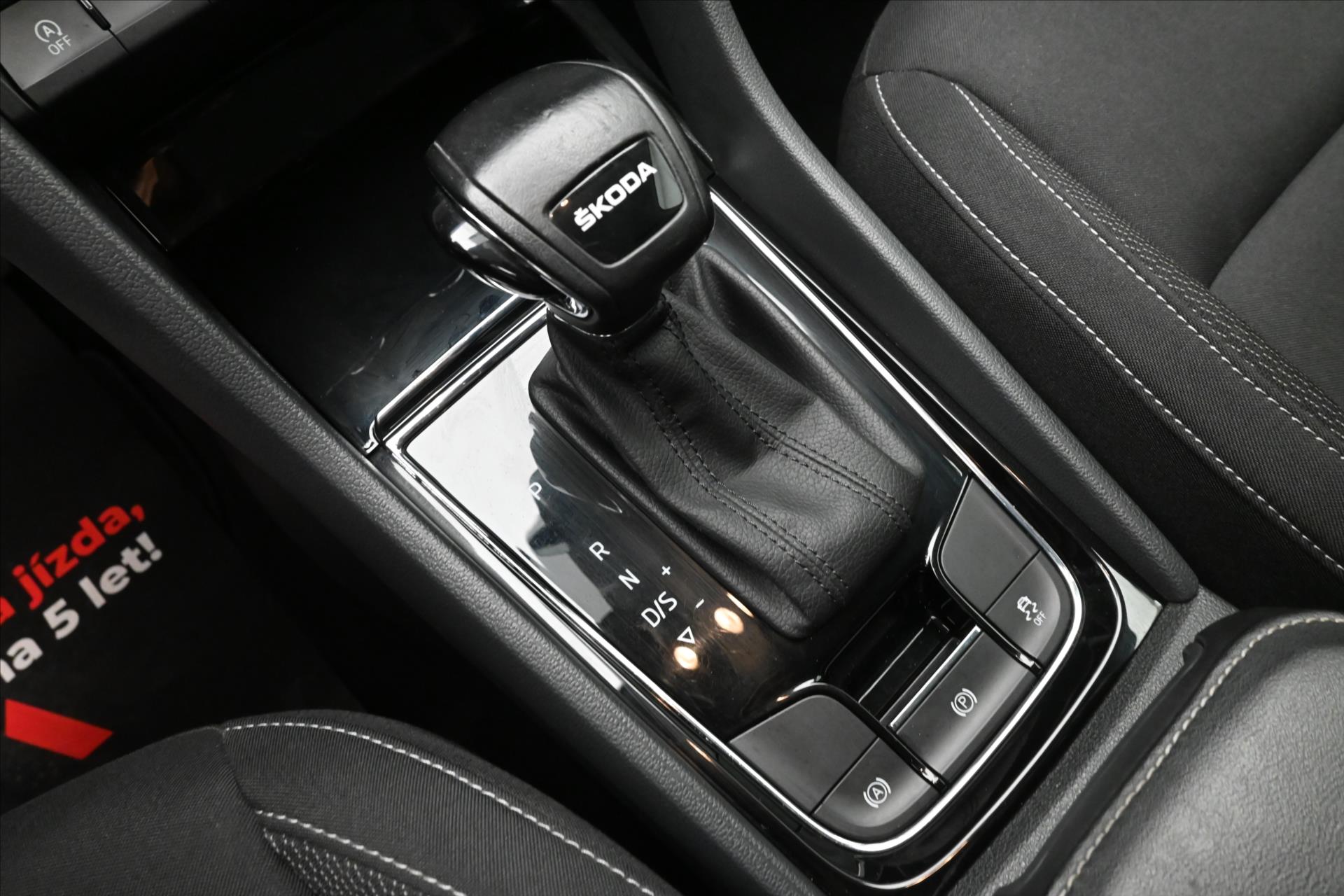 Hlavní fotografie vozu Škoda Karoq 2,0 TDI 85 kW DSG Ambition Záruka až 5 let (22)