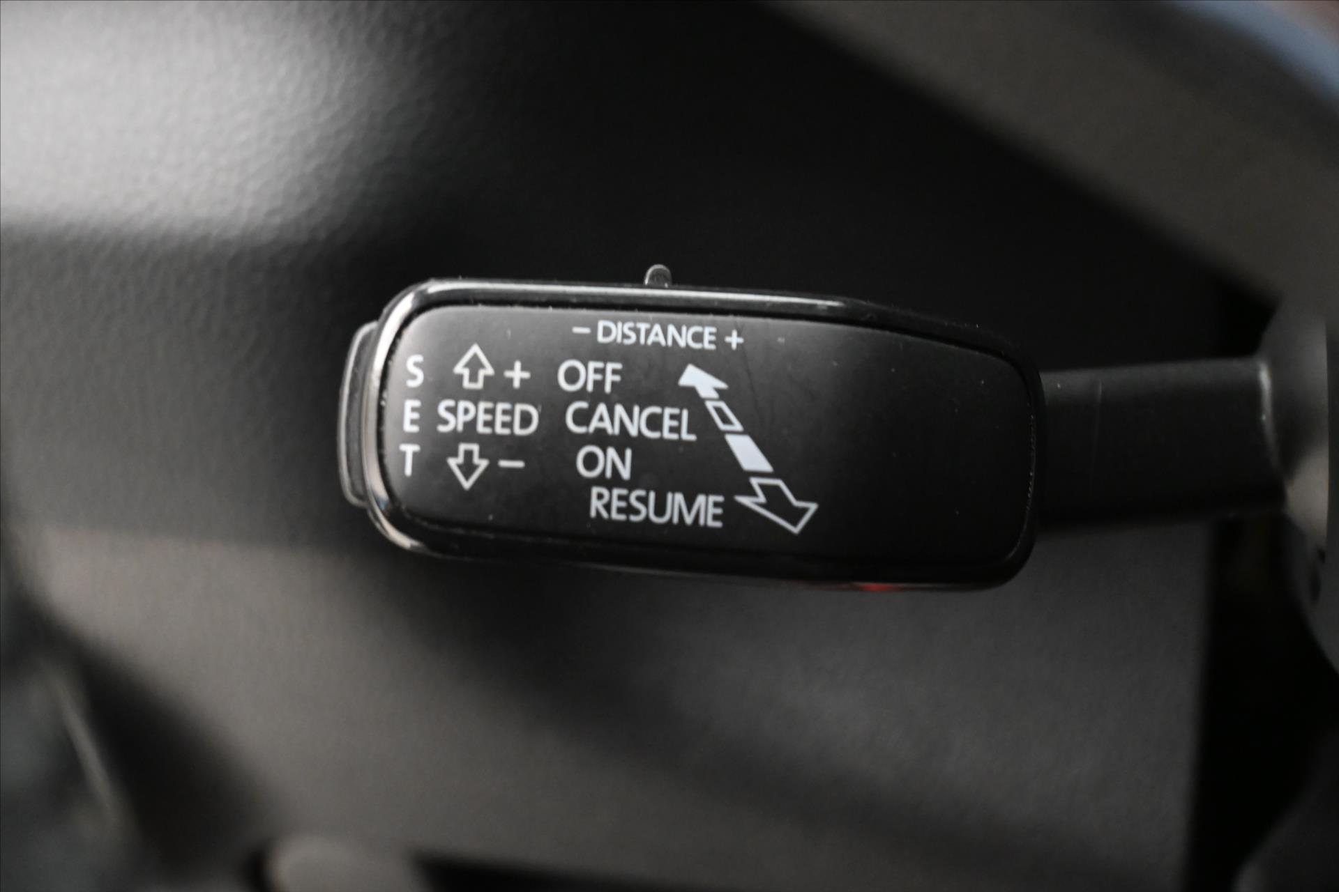 Hlavní fotografie vozu Škoda Karoq 2,0 TDI 85 kW DSG Ambition Záruka až 5 let (23)