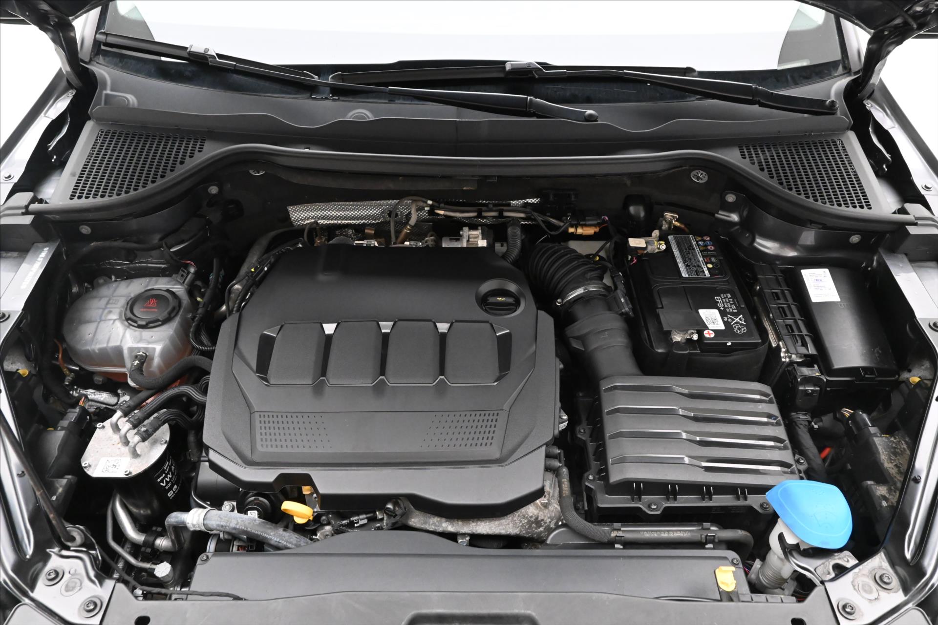 Hlavní fotografie vozu Škoda Karoq 2,0 TDI 85 kW DSG Ambition Záruka až 5 let (9)