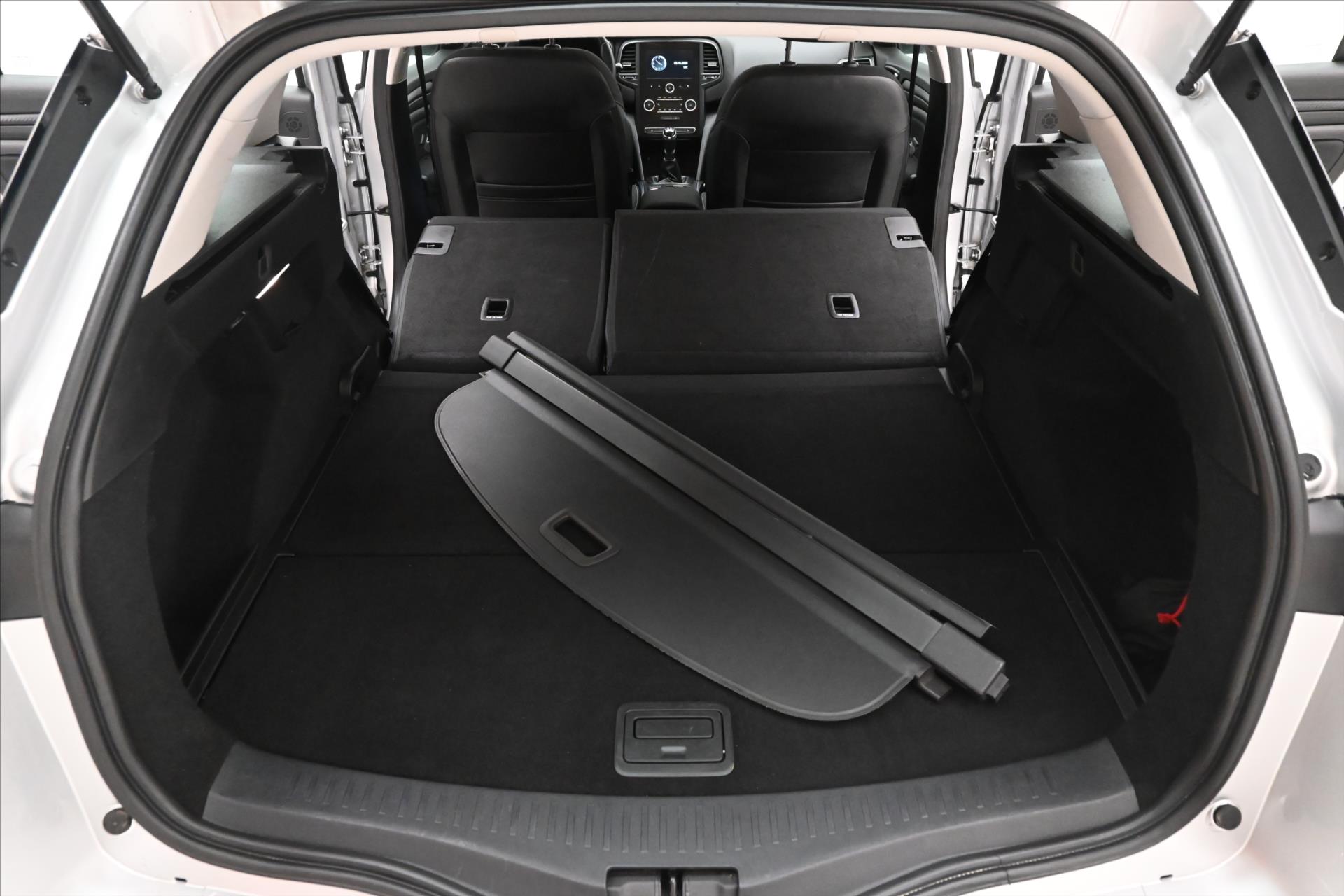 Hlavní fotografie vozu Renault Mégane 1,3 Tce 103 kW Sport Tourer Záruka až 5 let (11)