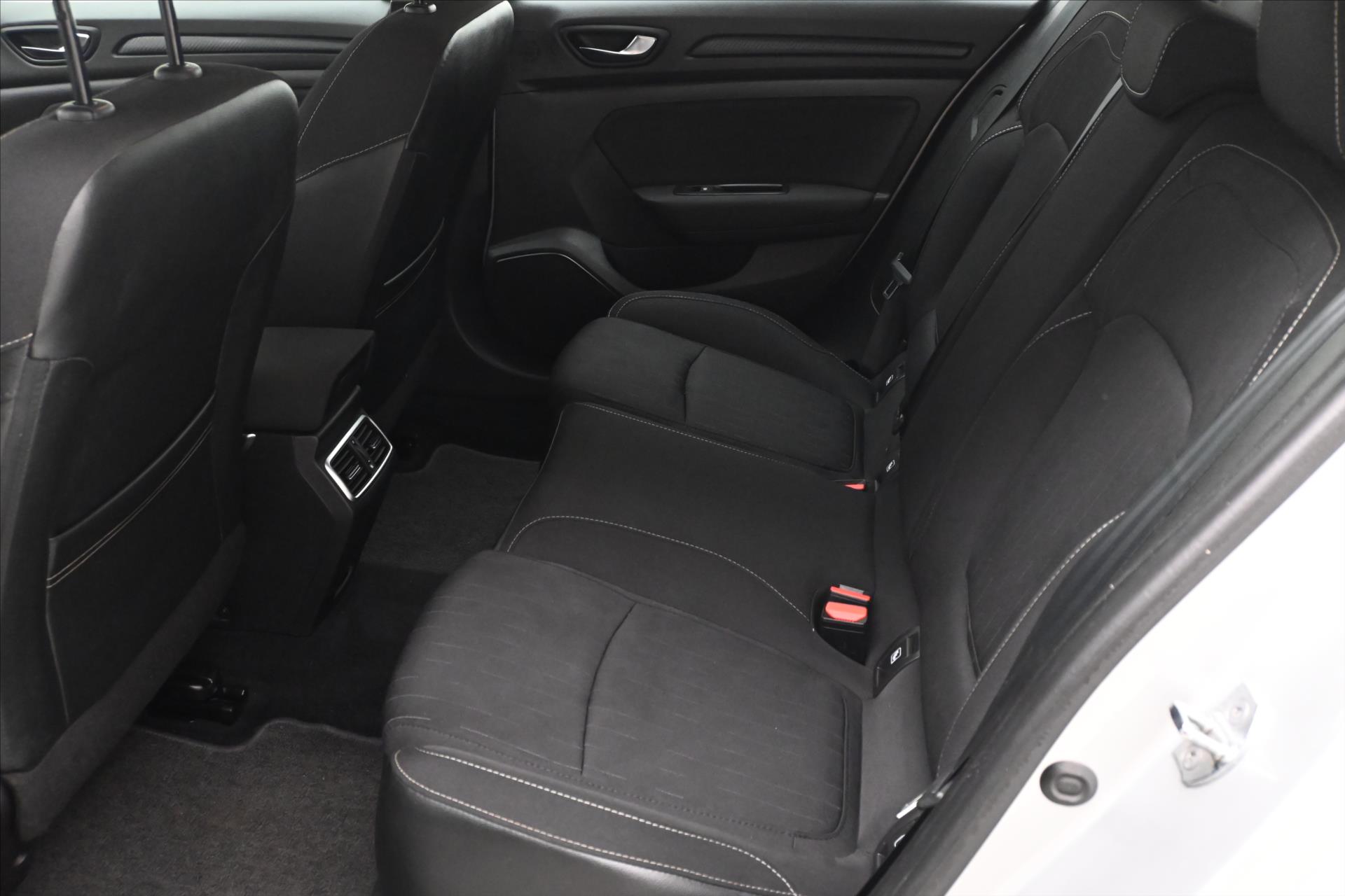 Hlavní fotografie vozu Renault Mégane 1,3 Tce 103 kW Sport Tourer Záruka až 5 let (14)