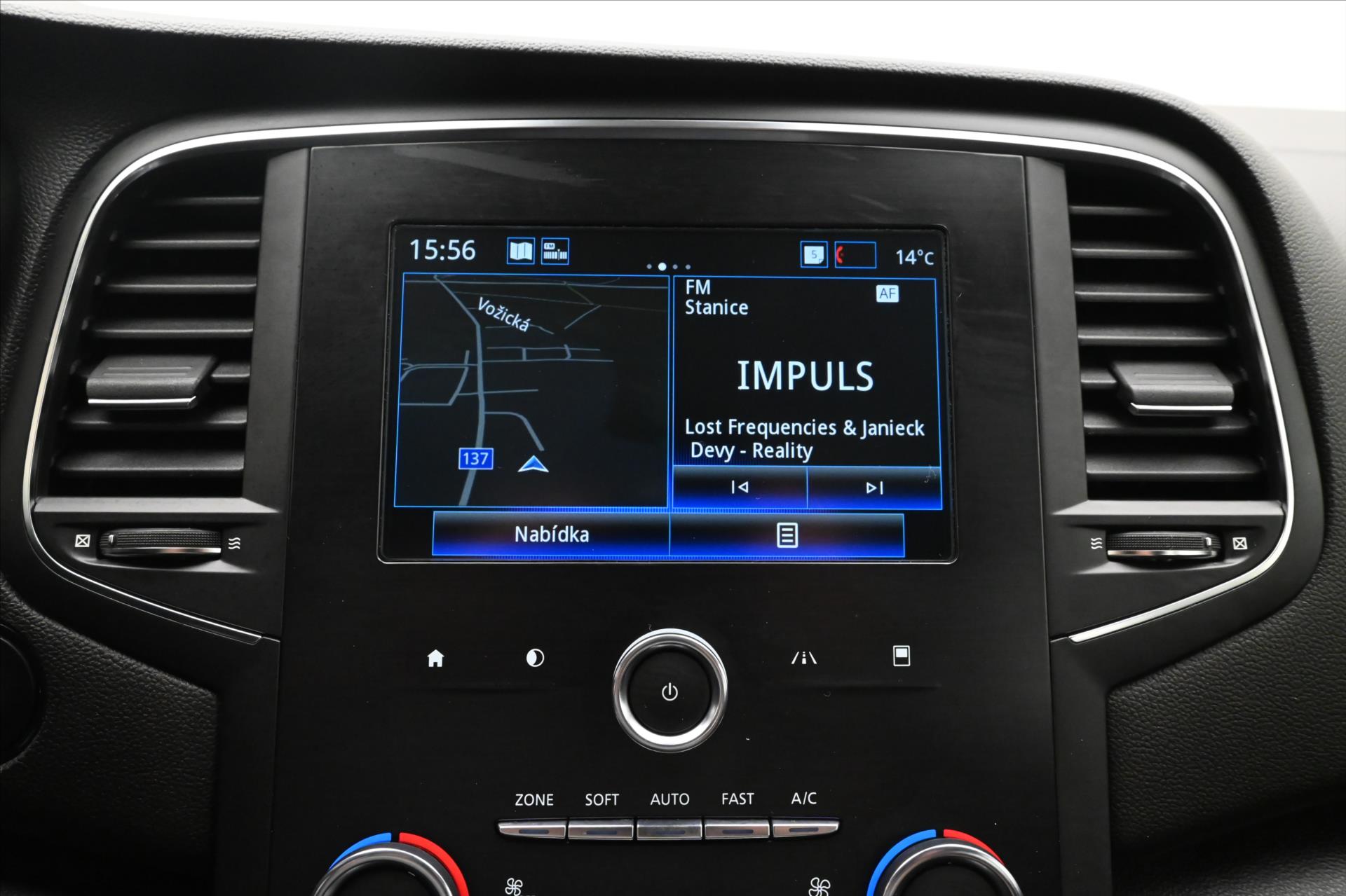 Hlavní fotografie vozu Renault Mégane 1,3 Tce 103 kW Sport Tourer Záruka až 5 let (19)