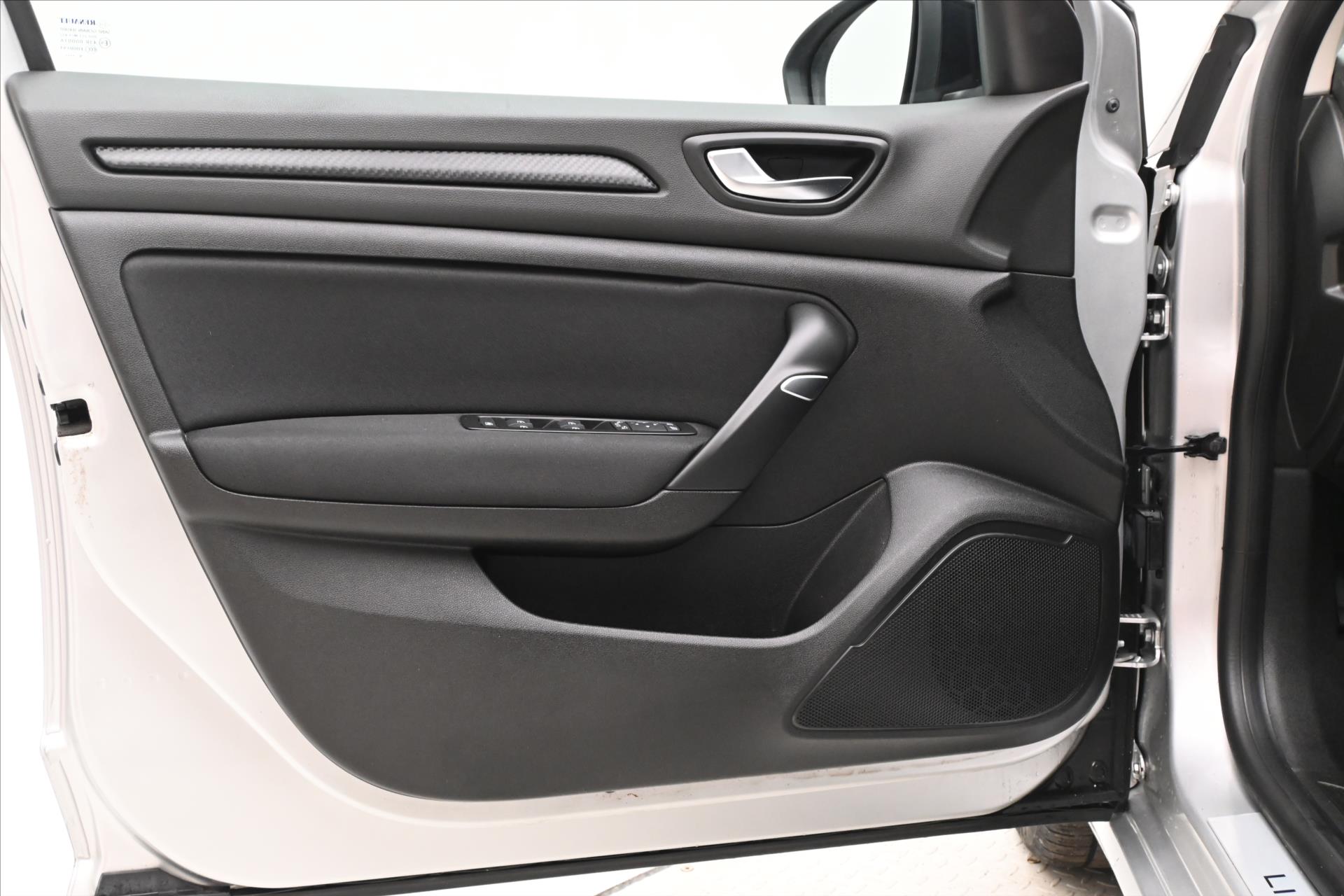 Hlavní fotografie vozu Renault Mégane 1,3 Tce 103 kW Sport Tourer Záruka až 5 let (22)