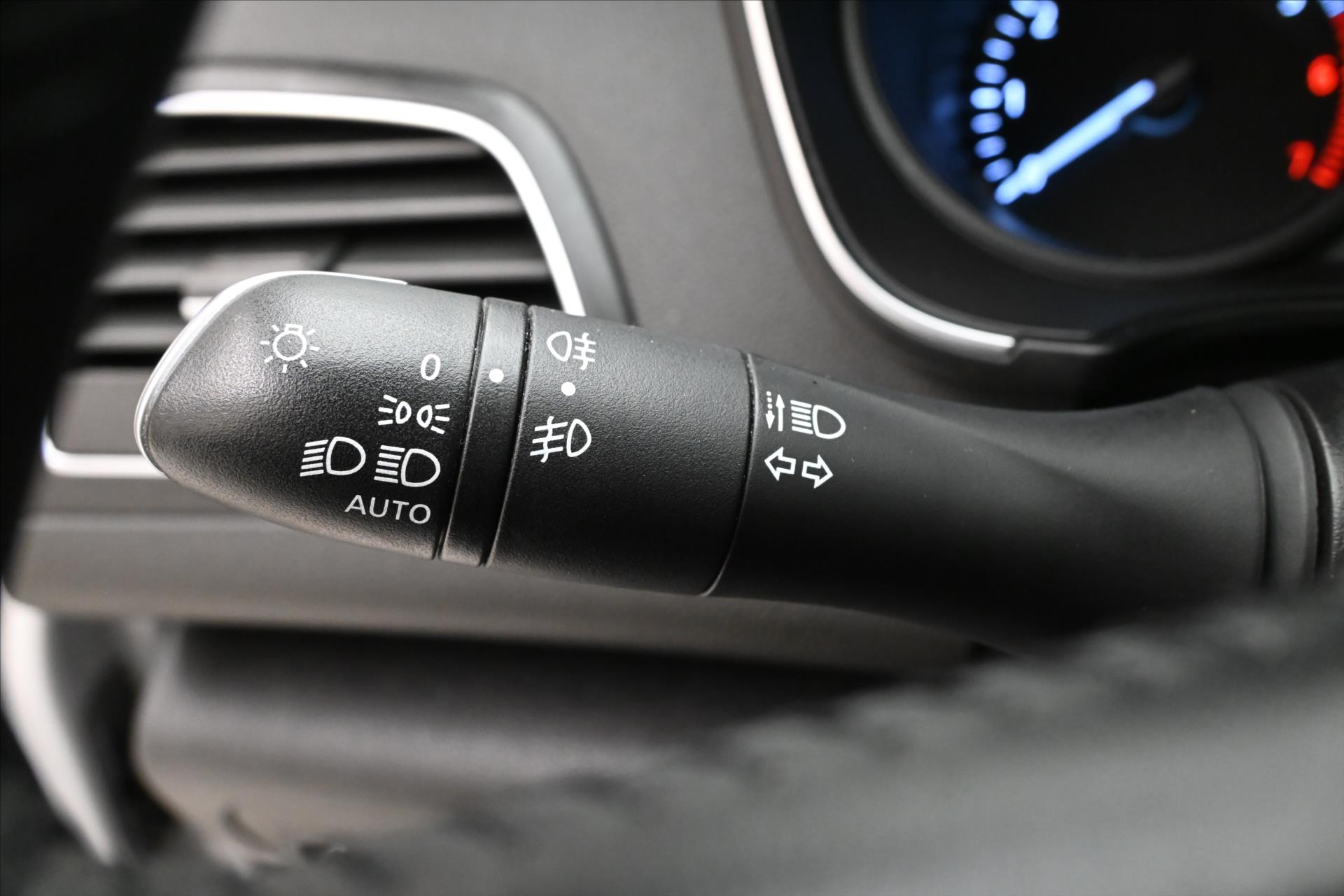 Hlavní fotografie vozu Renault Mégane 1,3 Tce 103 kW Sport Tourer Záruka až 5 let (24)