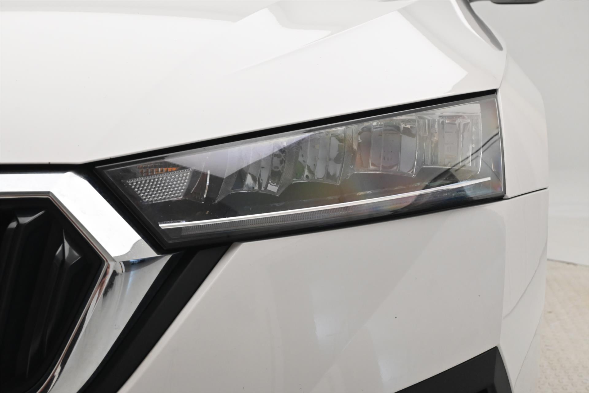 Hlavní fotografie vozu Škoda Octavia 2,0 TDI 110 kW DSG Style Záruka až 5 let (29)