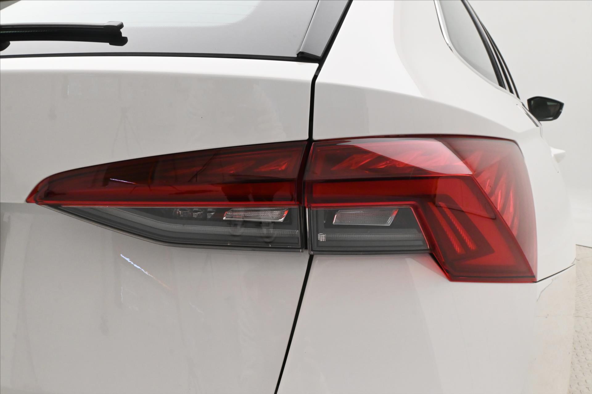 Hlavní fotografie vozu Škoda Octavia 2,0 TDI 110 kW DSG Style Záruka až 5 let (30)