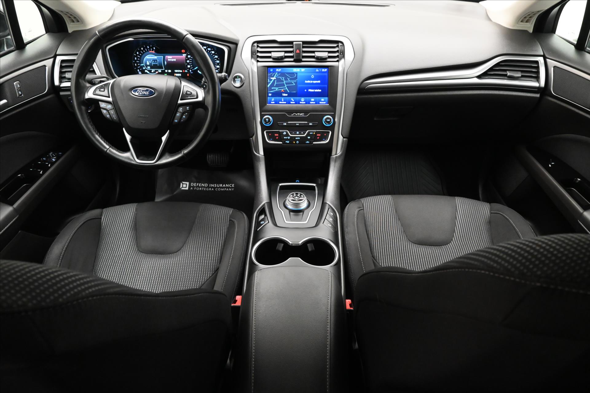 Hlavní fotografie vozu Ford Mondeo 2,0 EcoBlue 140 kW AT8 Titanium Záruka až 5 let (15)