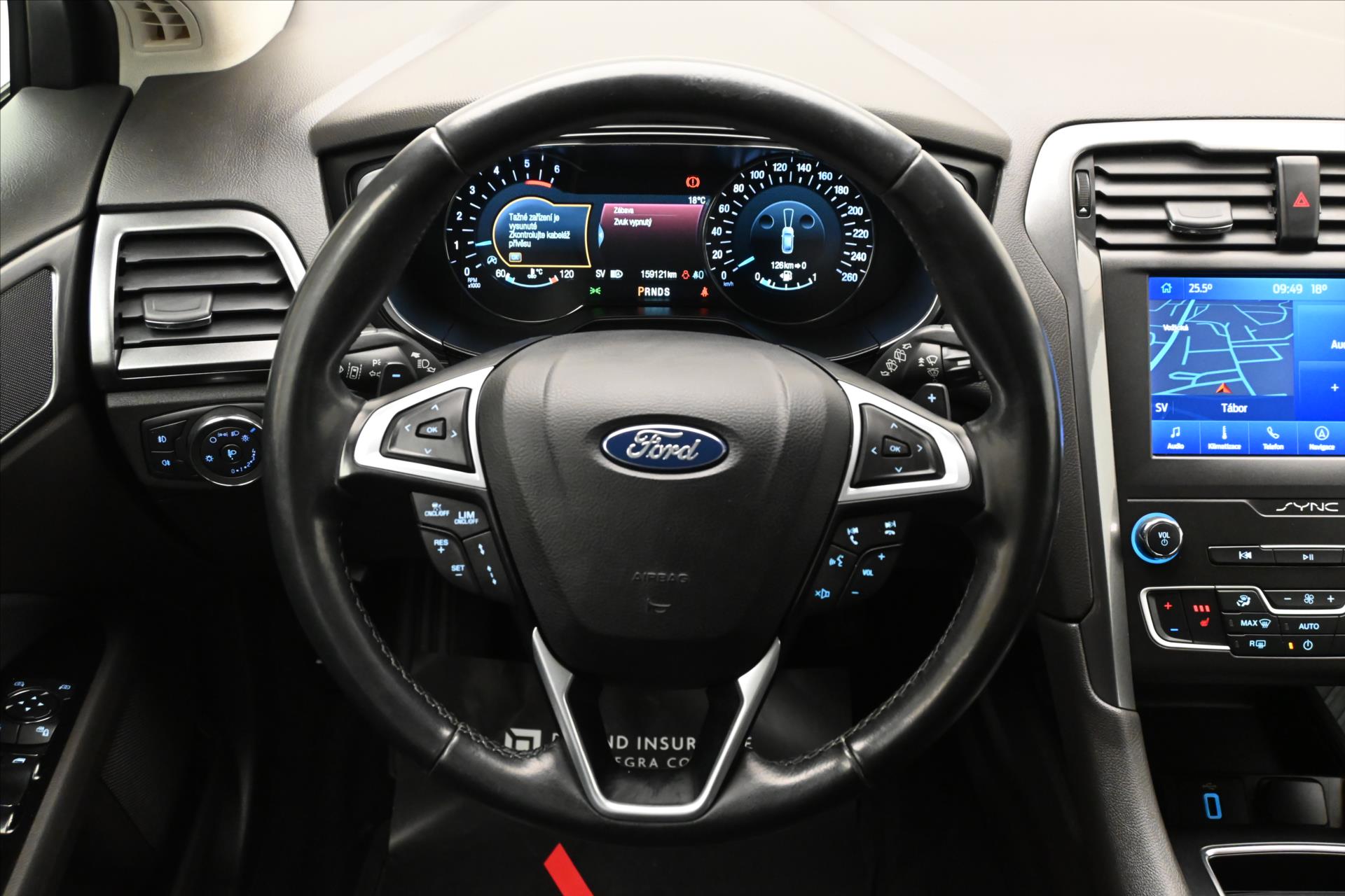 Hlavní fotografie vozu Ford Mondeo 2,0 EcoBlue 140 kW AT8 Titanium Záruka až 5 let (18)