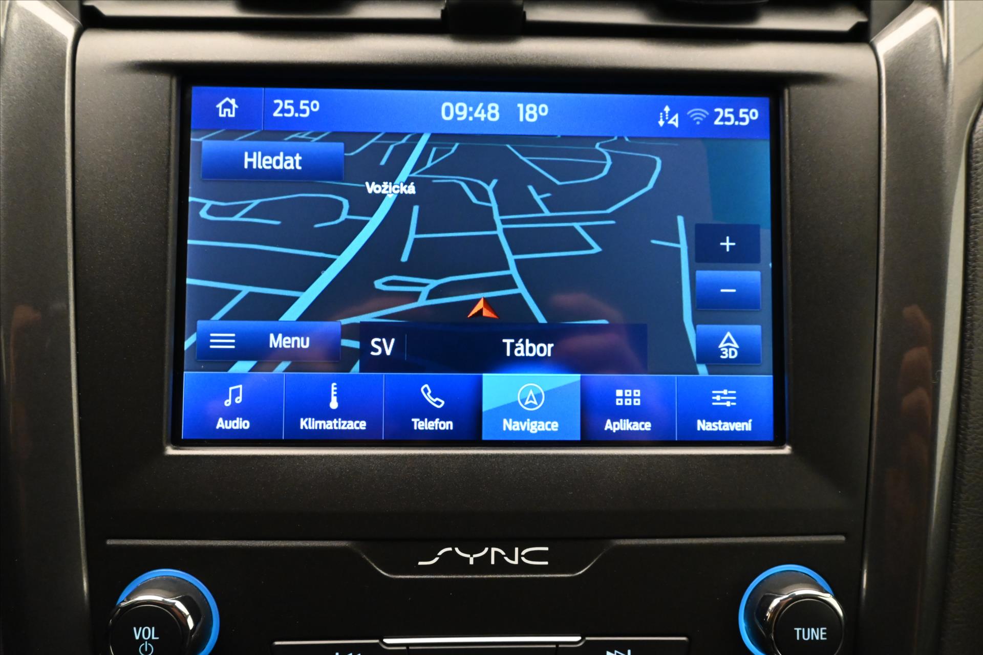 Hlavní fotografie vozu Ford Mondeo 2,0 EcoBlue 140 kW AT8 Titanium Záruka až 5 let (19)