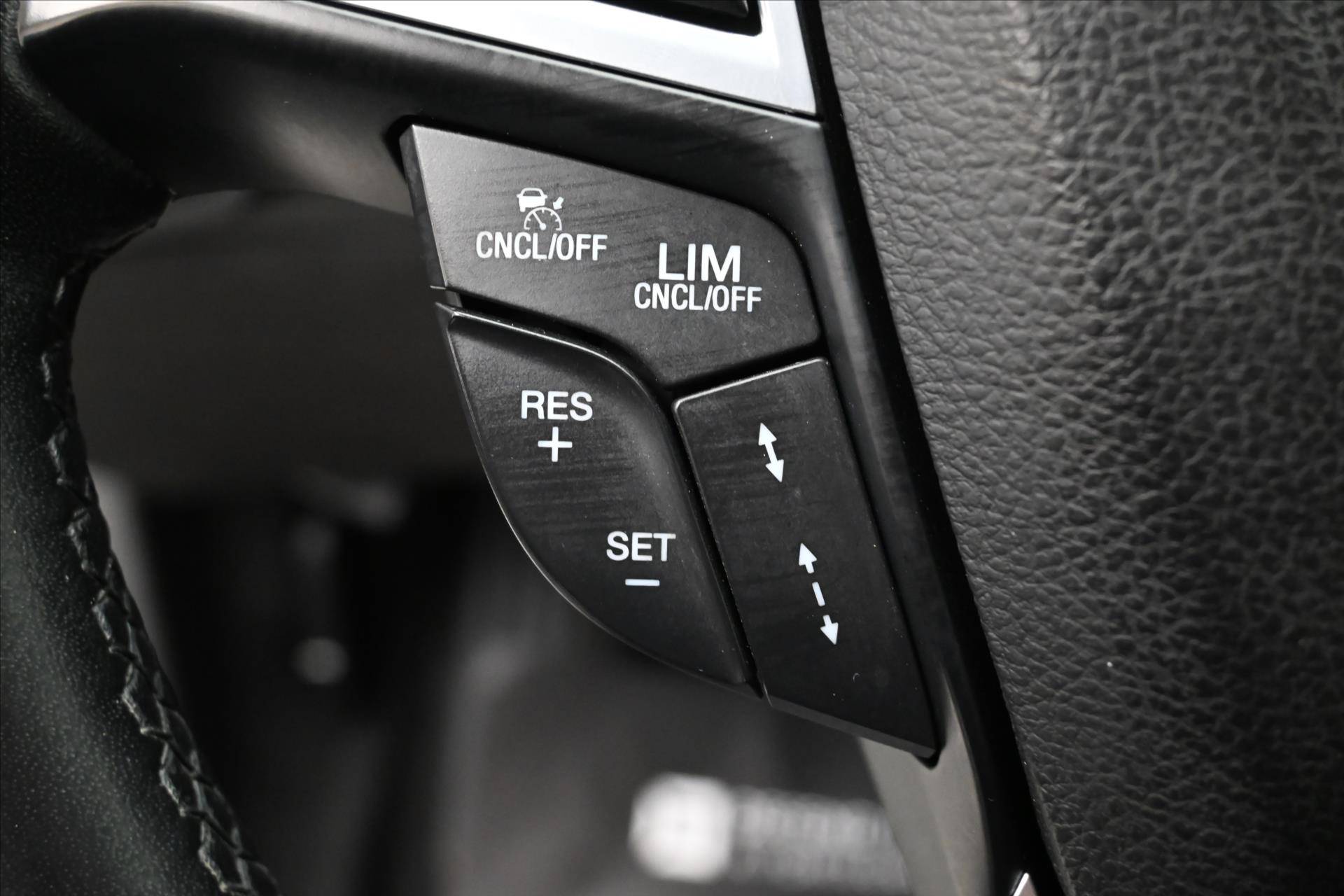 Hlavní fotografie vozu Ford Mondeo 2,0 EcoBlue 140 kW AT8 Titanium Záruka až 5 let (23)