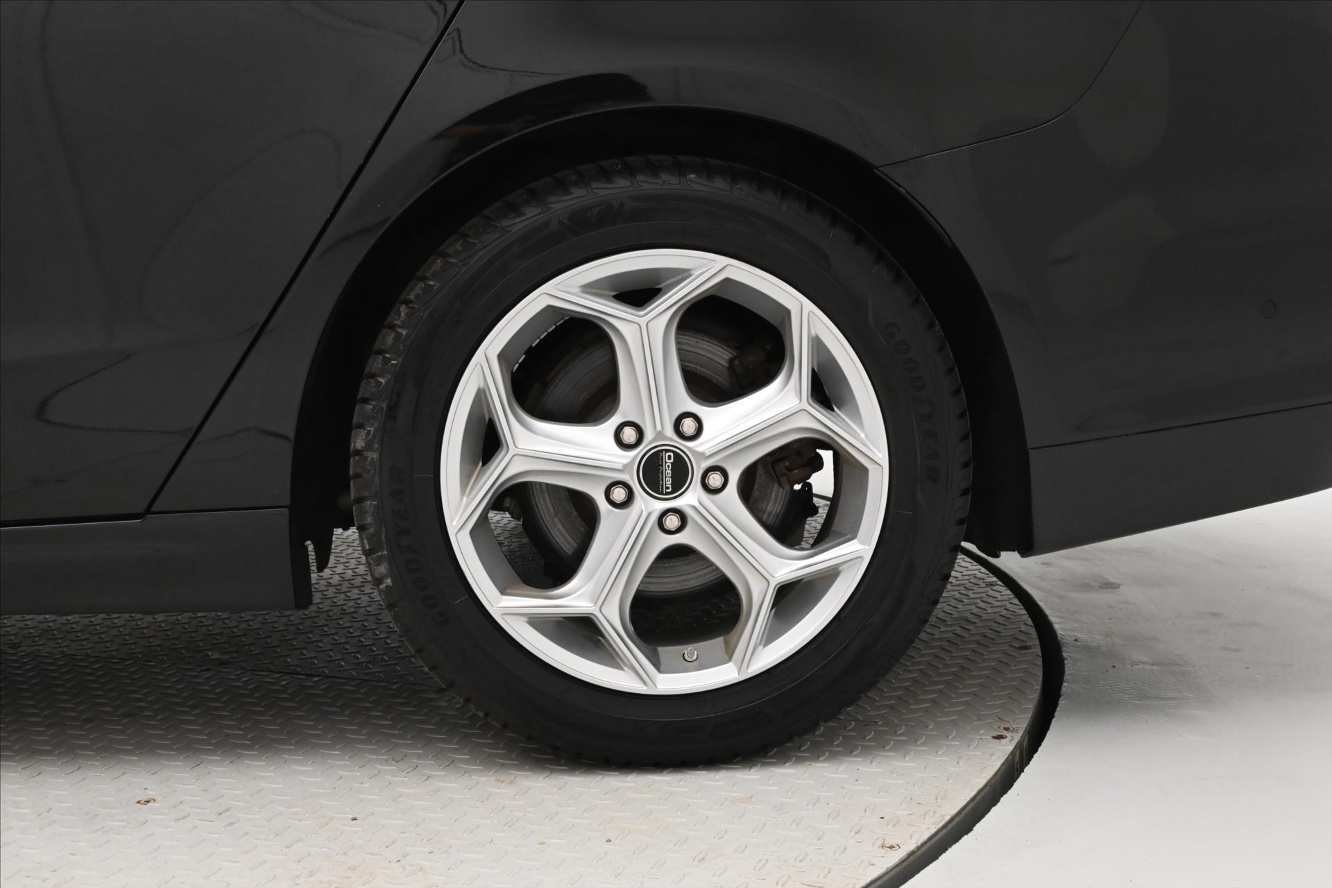 Hlavní fotografie vozu Ford Mondeo 2,0 EcoBlue 140 kW AT8 Titanium Záruka až 5 let (31)