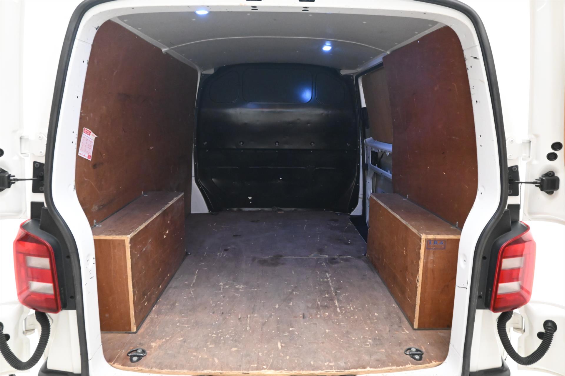 Hlavní fotografie vozu Volkswagen Transporter 2,0 TDI 110kW DSG Záruka až 5 let (10)