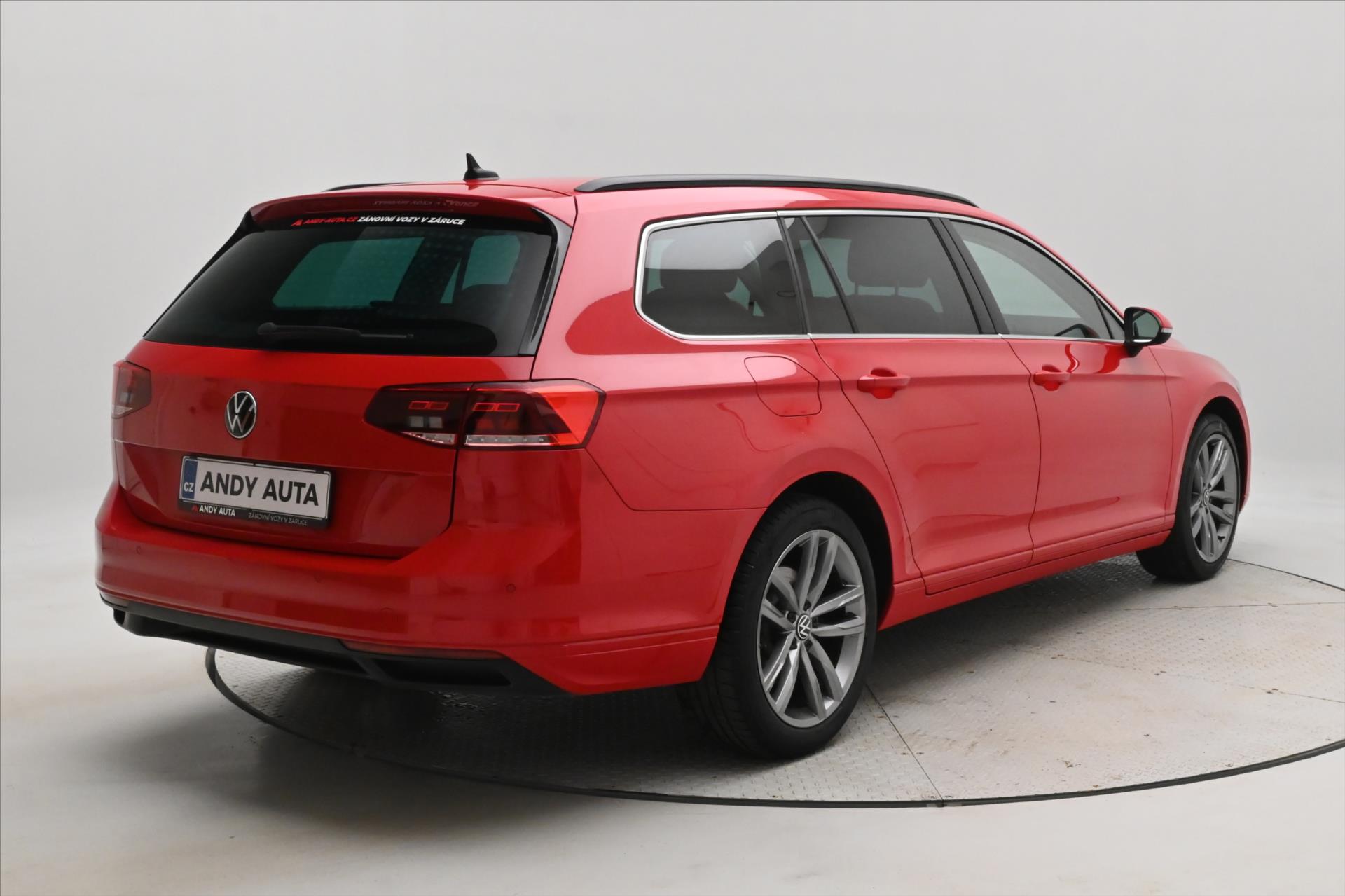 Hlavní fotografie vozu Volkswagen Passat 2,0 TDI 110 KW DSG BUSINESS Záruka až 5 let (5)