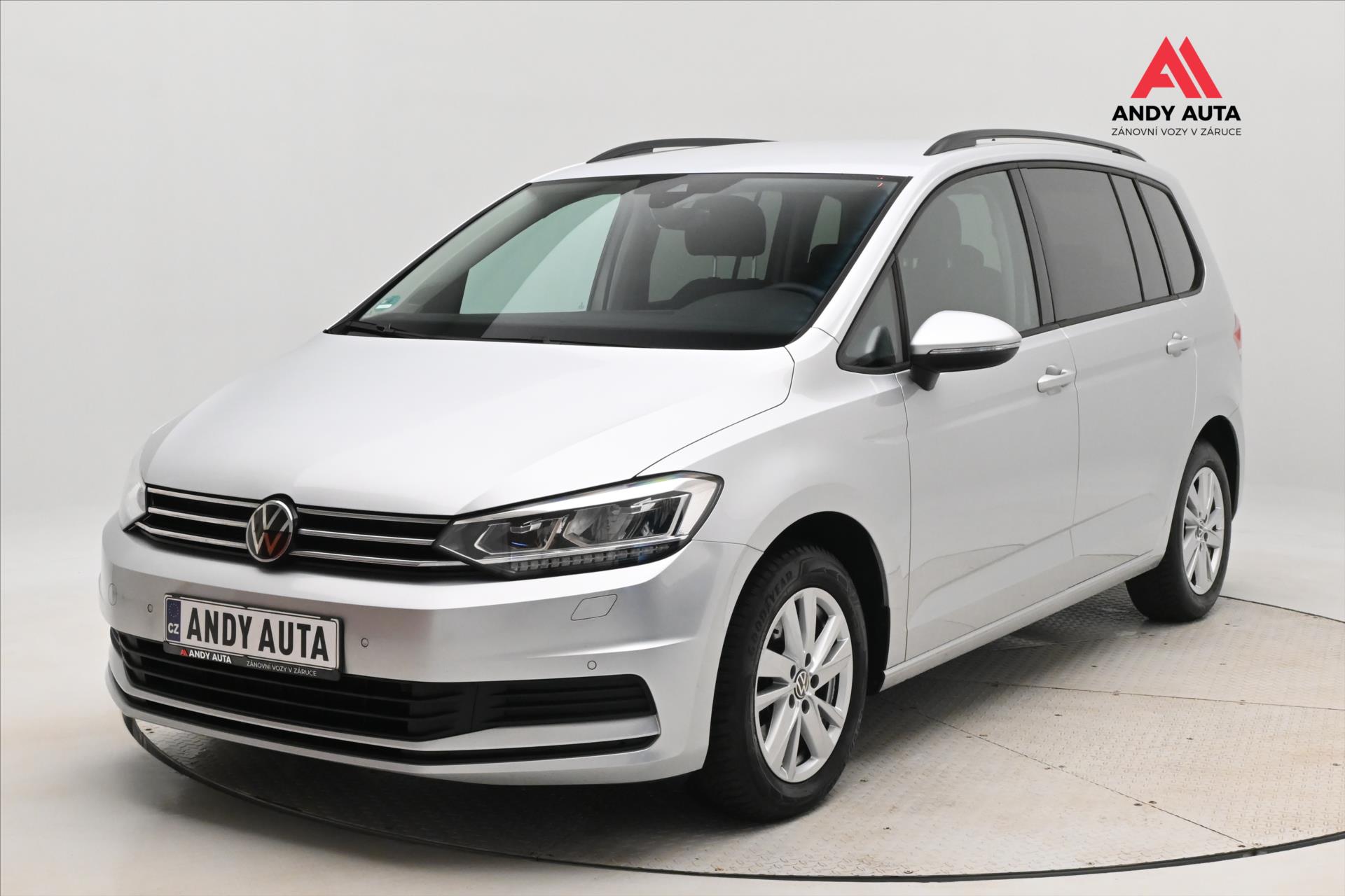 Volkswagen Touran 2,0 TDI 110KW DSG 7 MÍST Záruka až 5 let