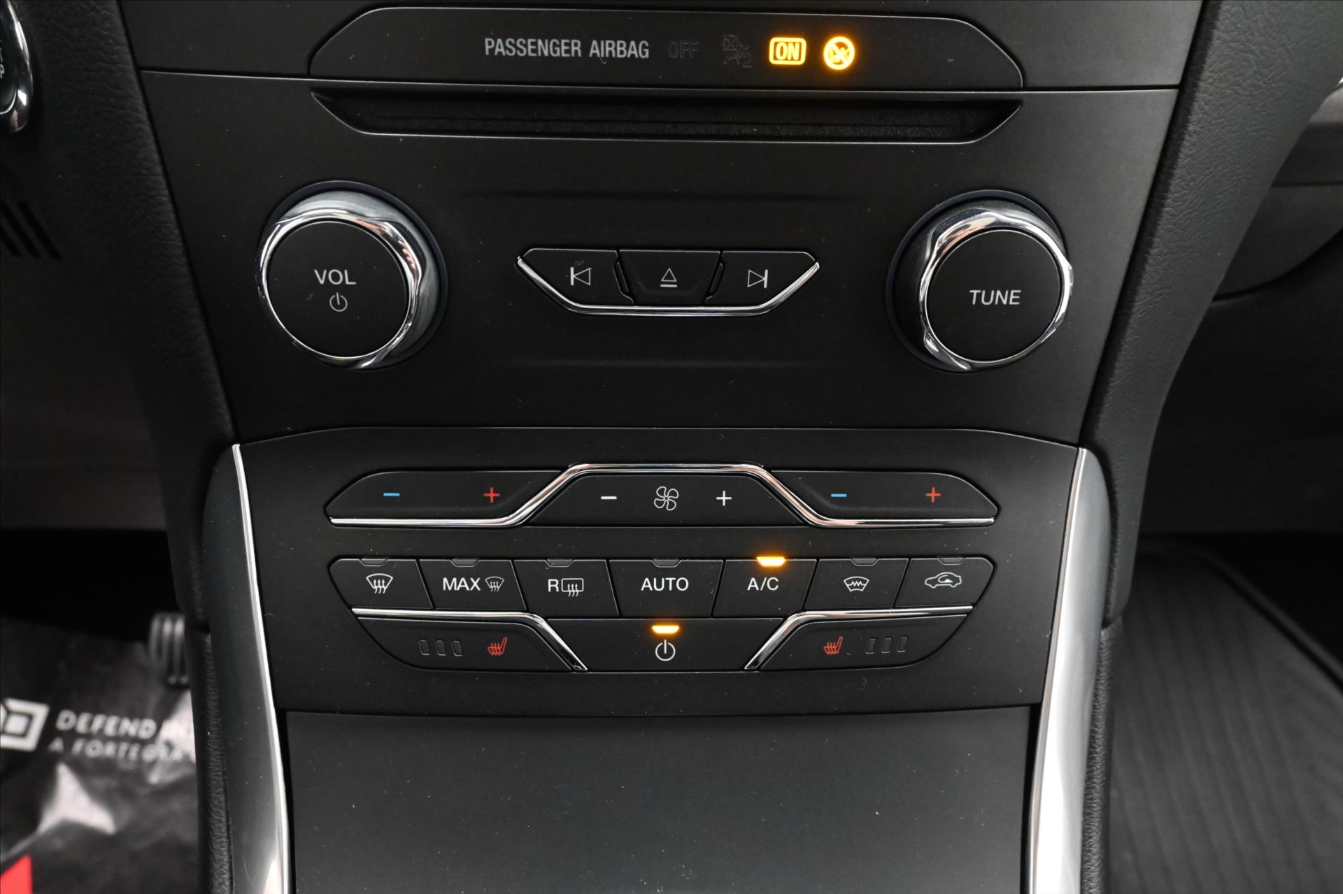 Hlavní fotografie vozu Ford S-MAX 2,0 TDCI 140 kW AT8 Záruka až 5 let (20)