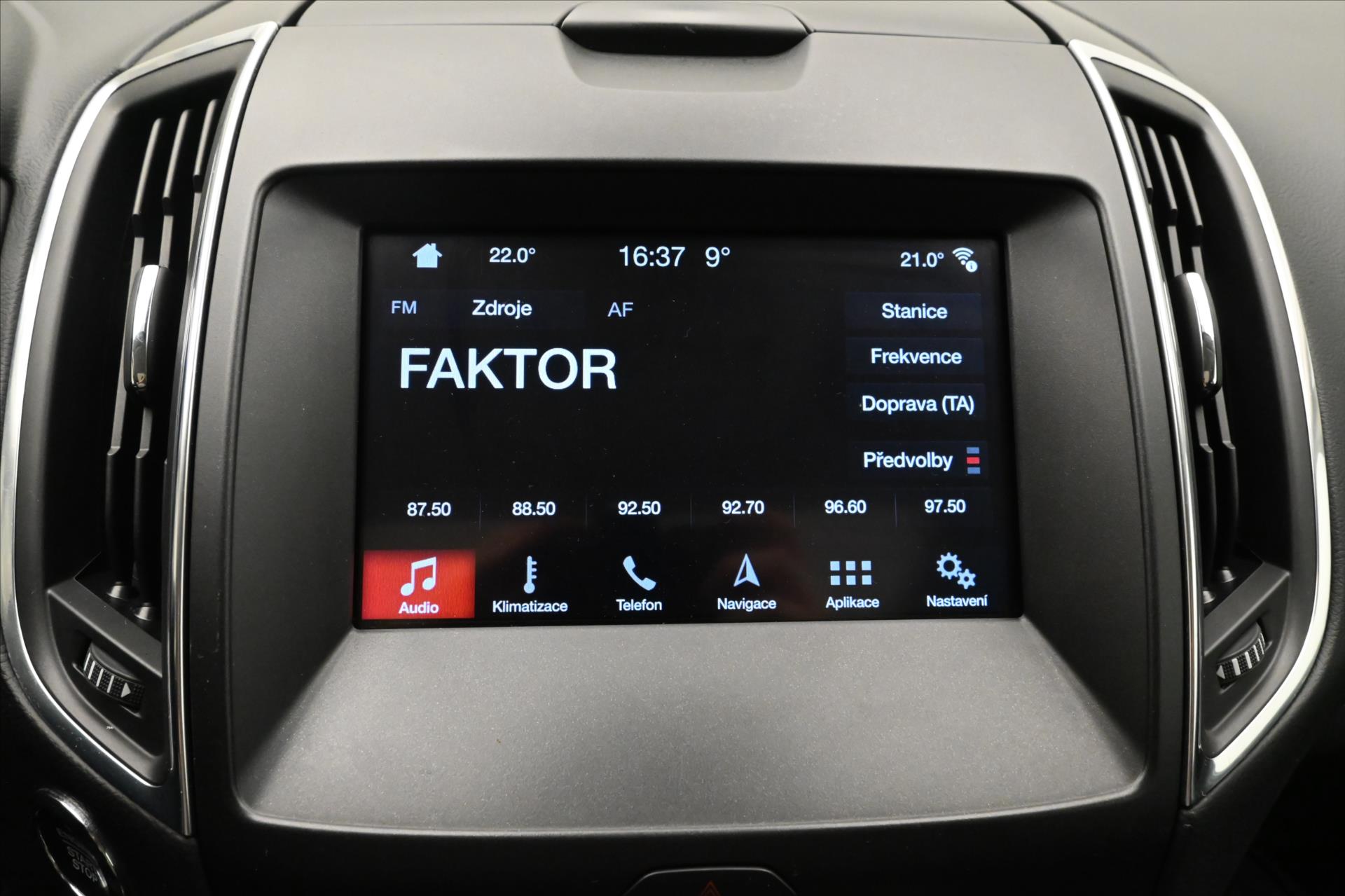 Hlavní fotografie vozu Ford S-MAX 2,0 TDCI 140kW AT8 Záruka až 5 let (19)