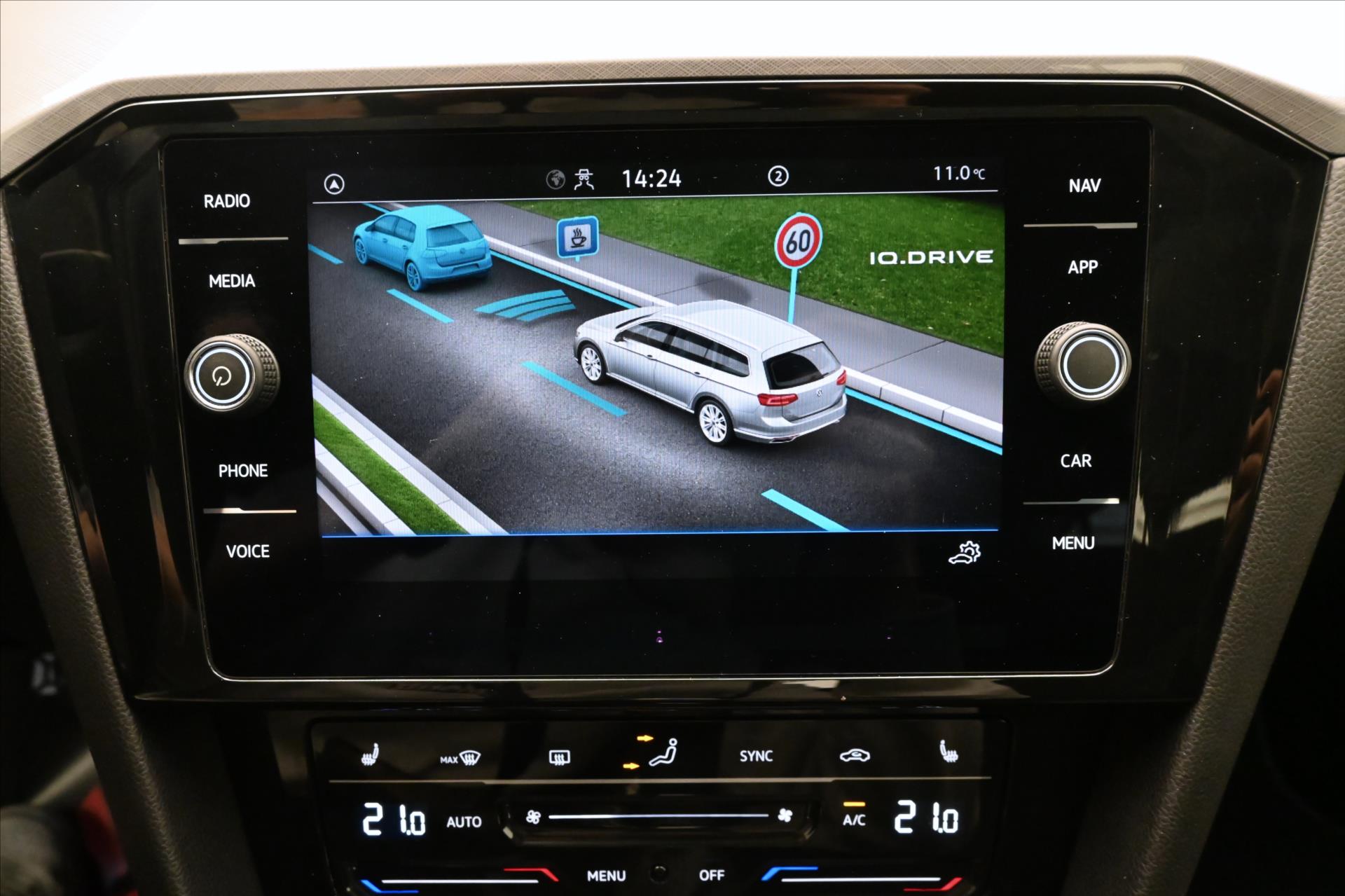 Hlavní fotografie vozu Volkswagen Passat 2,0 TDI 110 kW Business Záruka až 5 let (19)