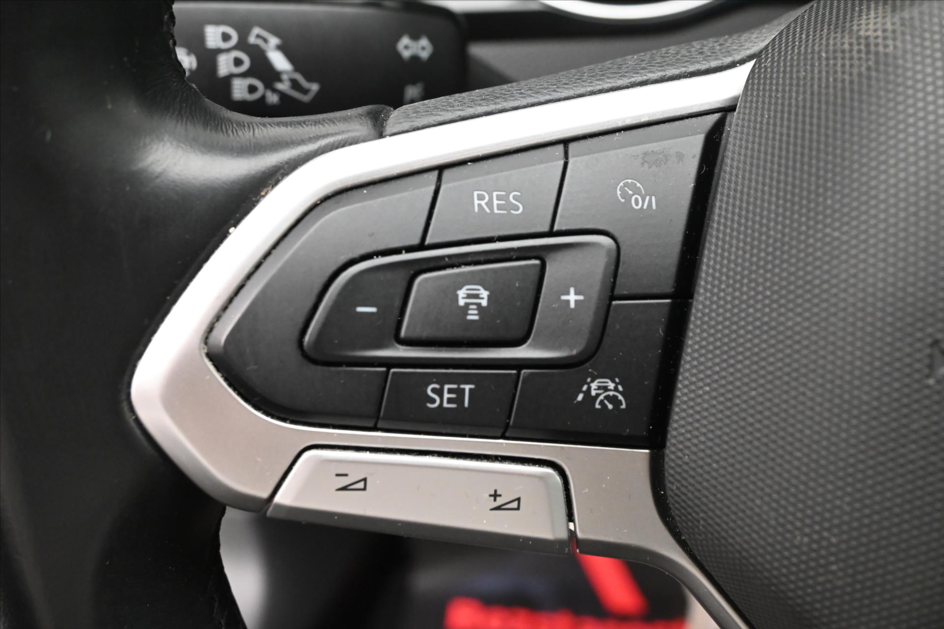 Hlavní fotografie vozu Volkswagen Passat 2,0 TDI 110 kW Business Záruka až 5 let (24)