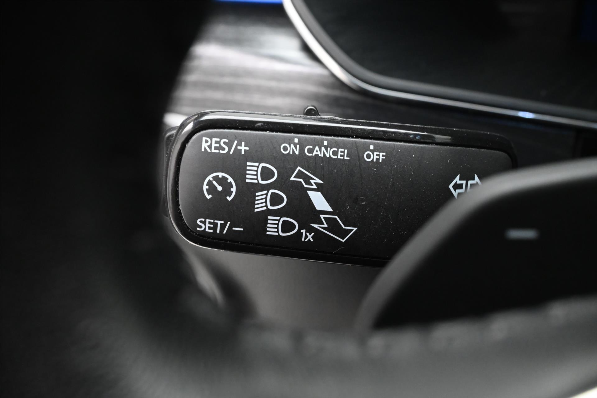 Hlavní fotografie vozu Škoda Superb 2,0 TDI 110 kW DSG Style Záruka až 5 let (24)