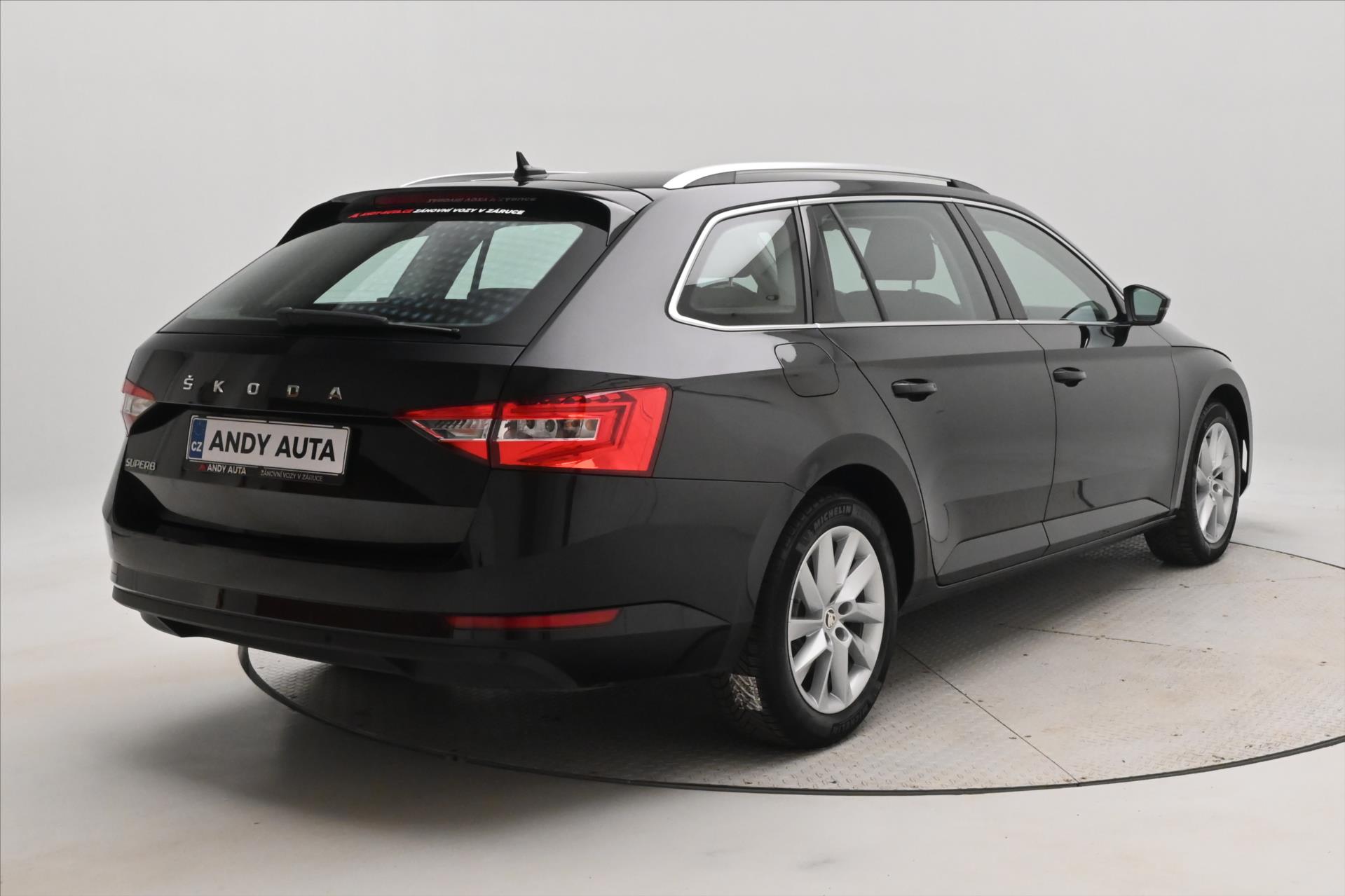 Hlavní fotografie vozu Škoda Superb 2,0 TDI 110 kW DSG Style Záruka až 5 let (5)