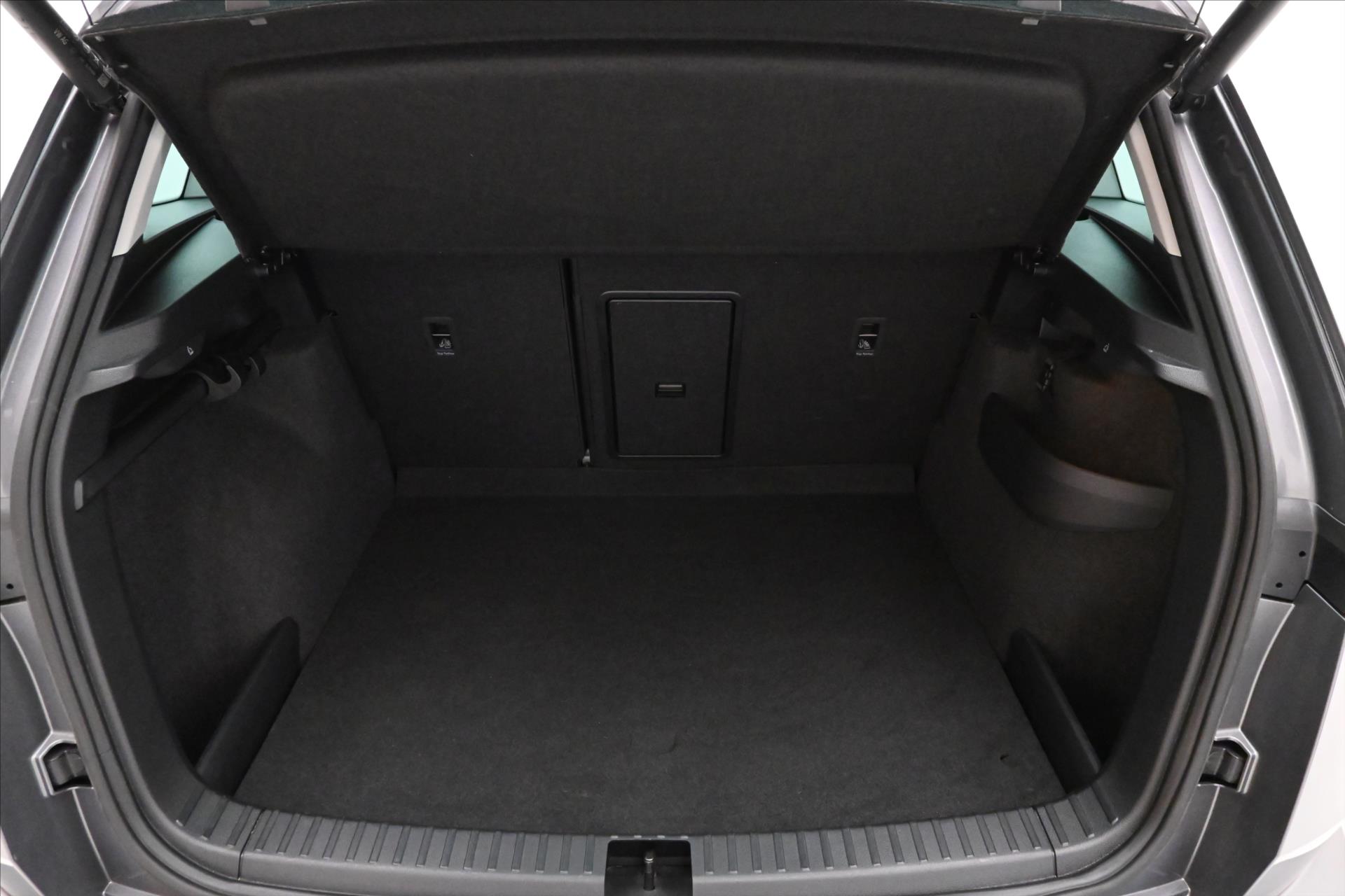 Hlavní fotografie vozu Škoda Karoq 2,0 TDI 85 kW DSG Ambition Záruka až 5 let (10)