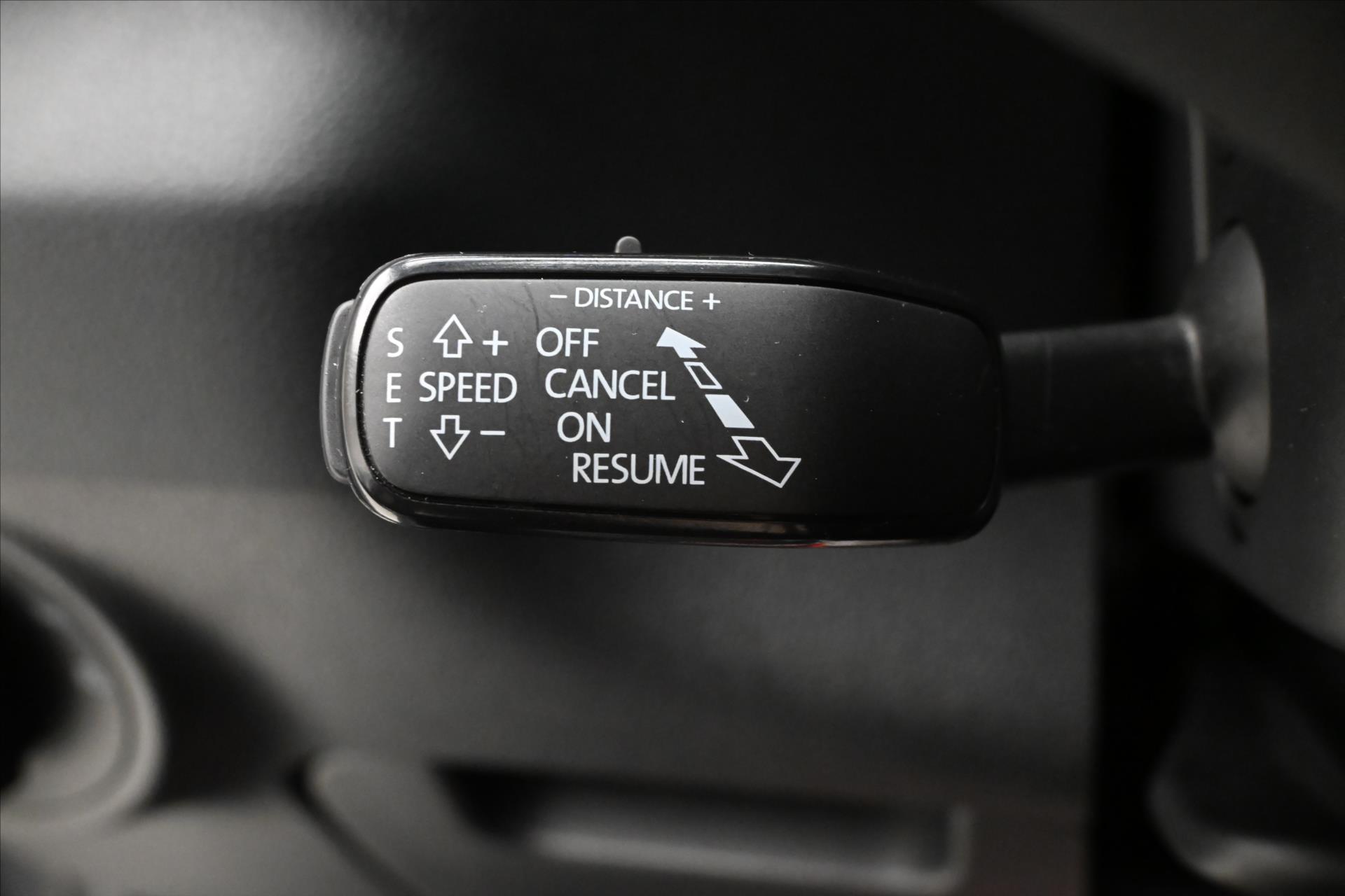 Hlavní fotografie vozu Škoda Karoq 2,0 TDI 85 kW DSG Ambition Záruka až 5 let (23)