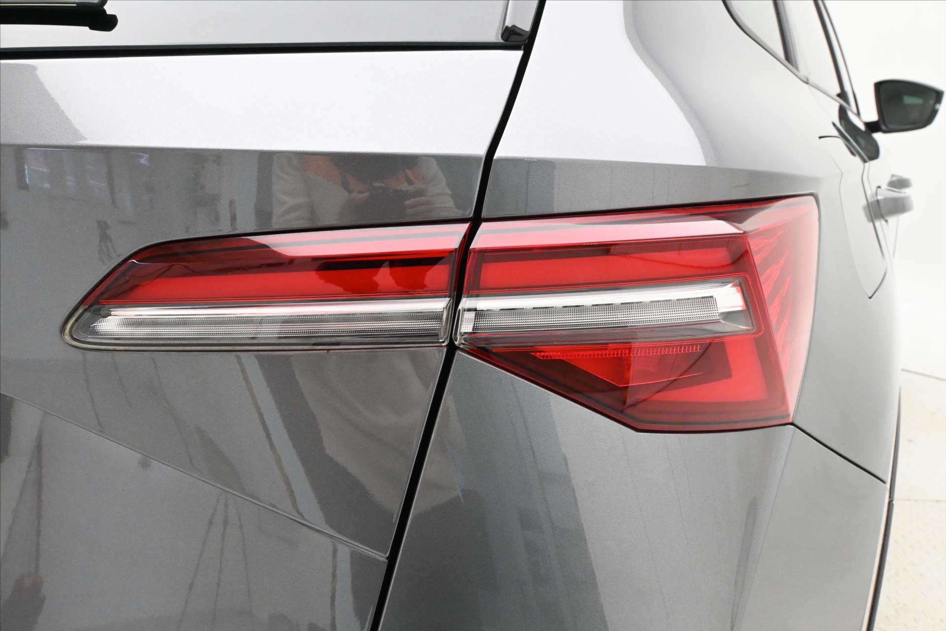 Hlavní fotografie vozu Škoda Karoq 2,0 TDI 85 kW DSG Ambition Záruka až 5 let (30)