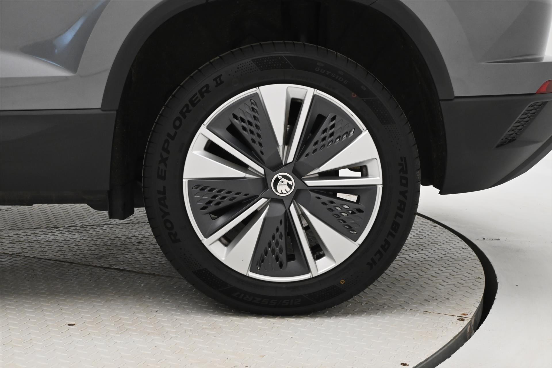 Hlavní fotografie vozu Škoda Karoq 2,0 TDI 85 kW DSG Ambition Záruka až 5 let (31)