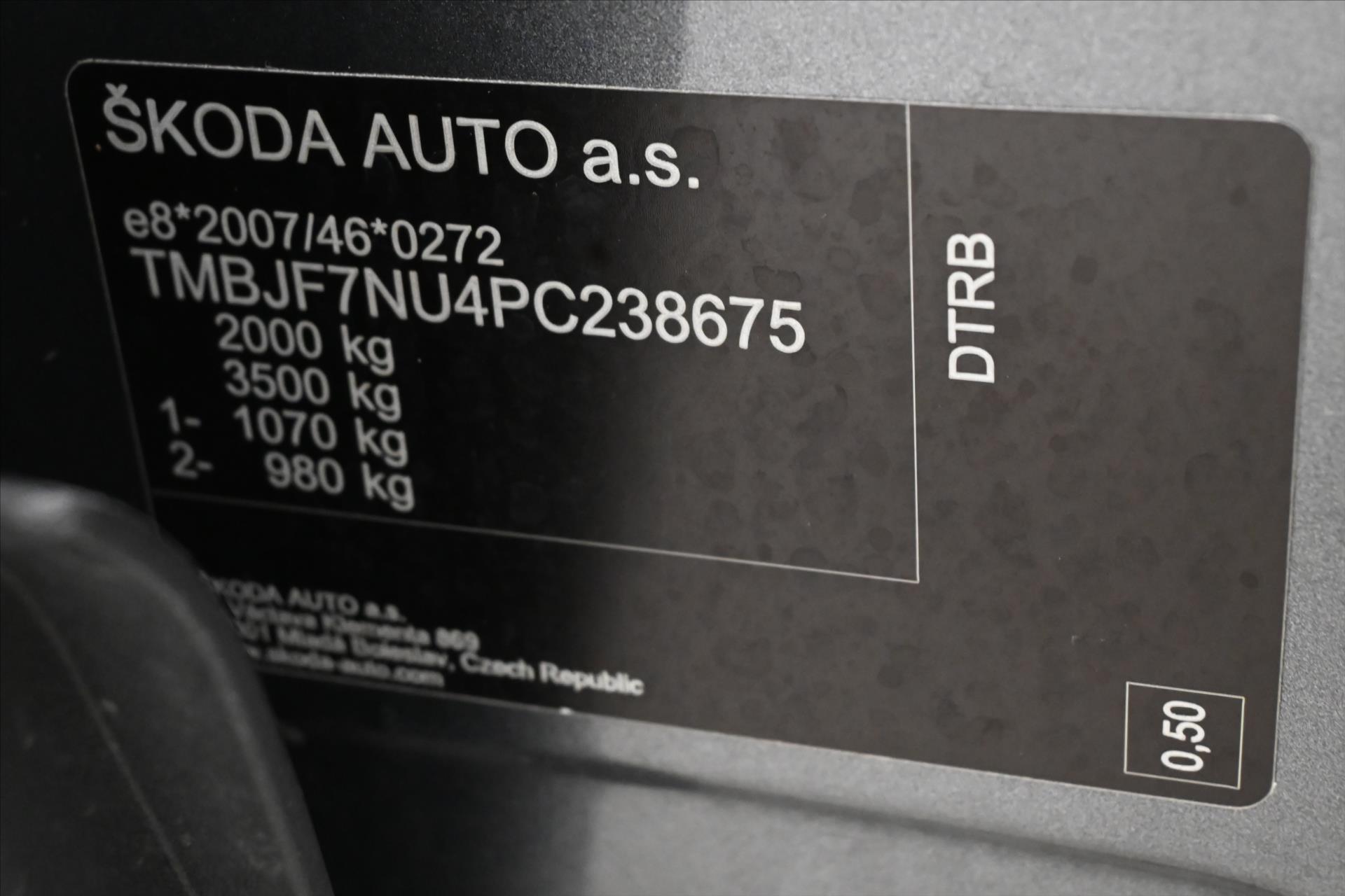 Hlavní fotografie vozu Škoda Karoq 2,0 TDI 85 KW DSG Ambition Záruka až 5 let (12)