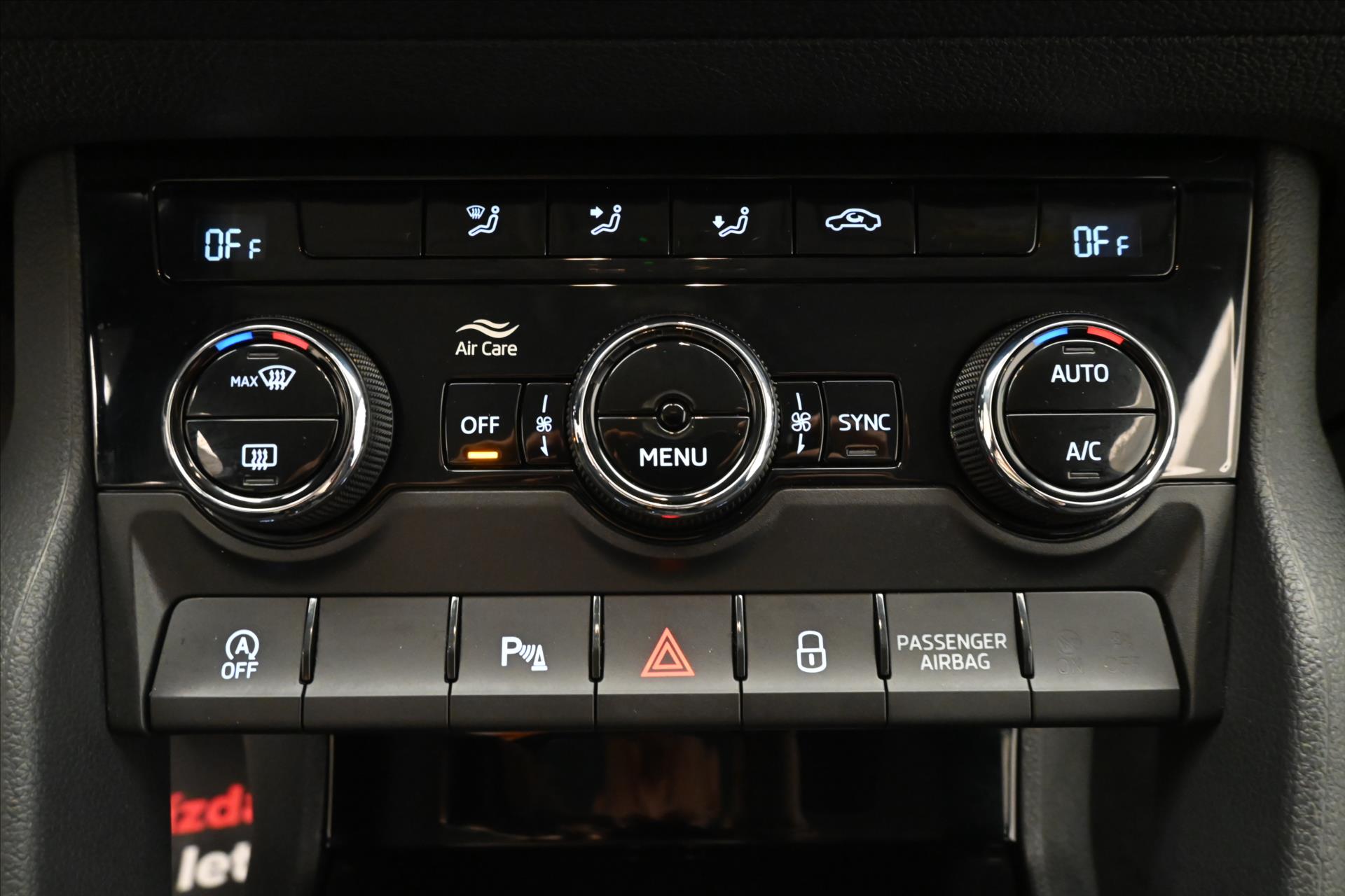 Hlavní fotografie vozu Škoda Karoq 2,0 TDI 85 KW DSG Ambition Záruka až 5 let (21)