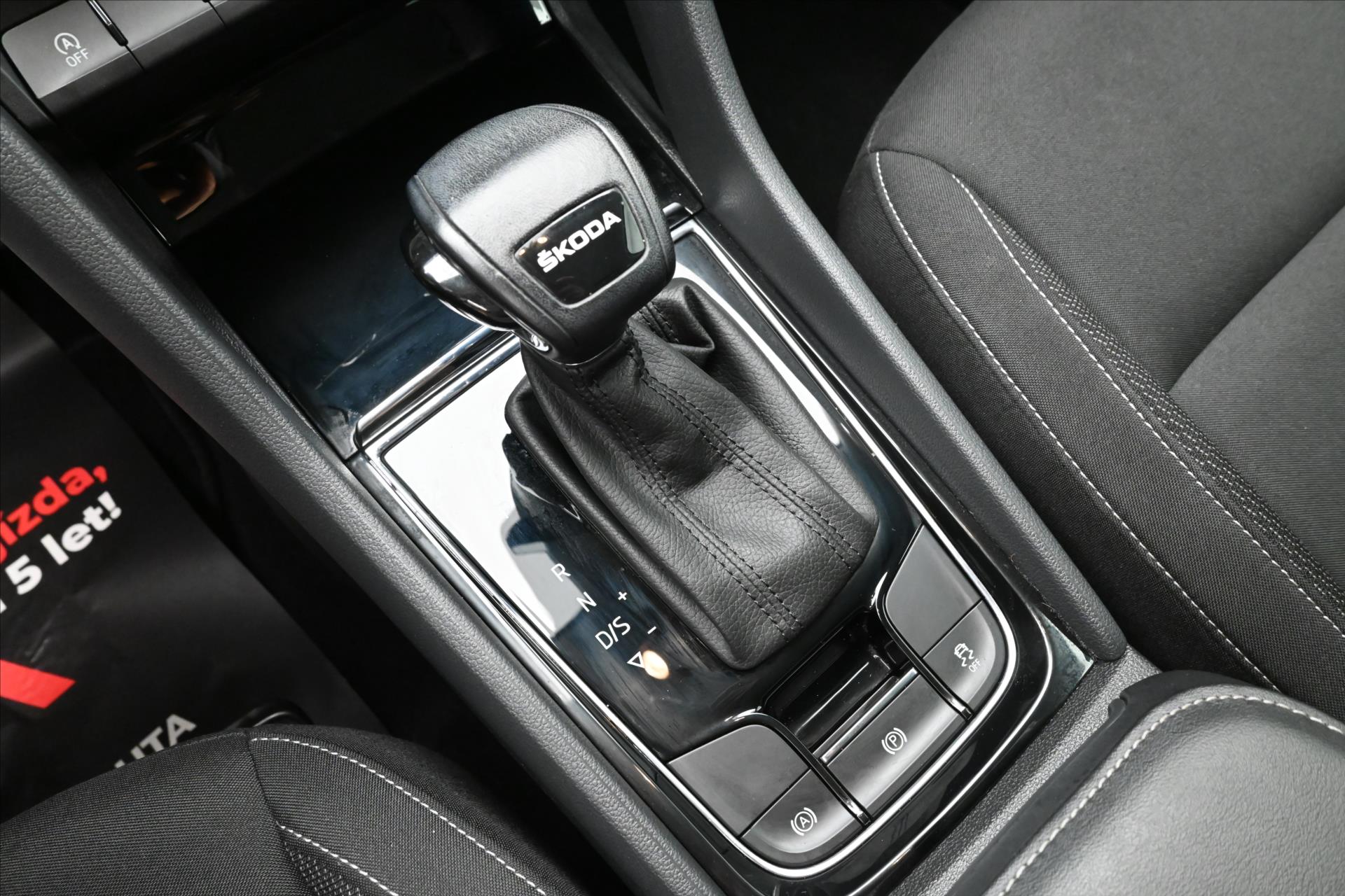 Hlavní fotografie vozu Škoda Karoq 2,0 TDI 85 KW DSG Ambition Záruka až 5 let (22)