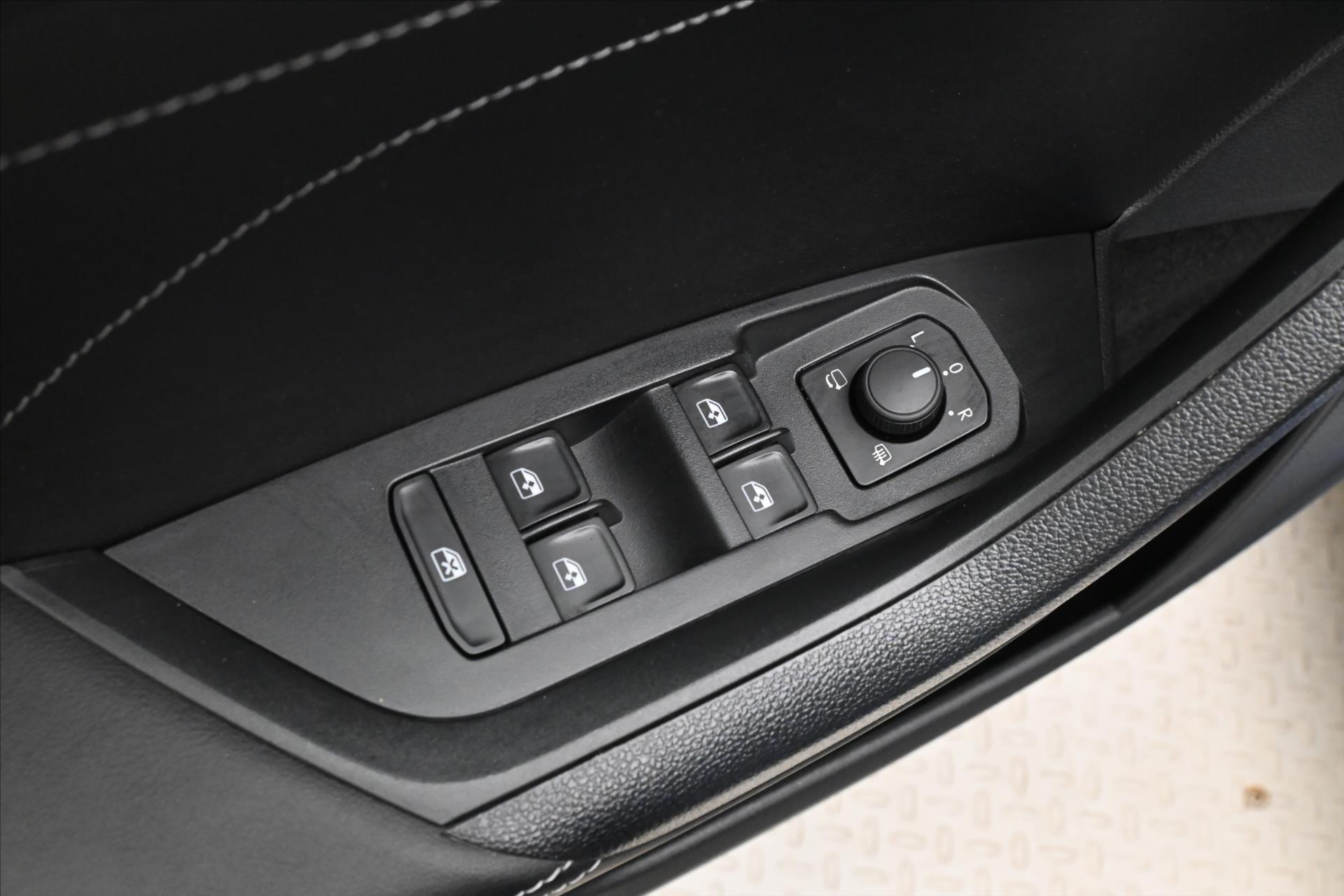 Hlavní fotografie vozu Škoda Kodiaq 2,0 TDI 147kW DSG 4x4 L&K Záruka až 5 let (25)