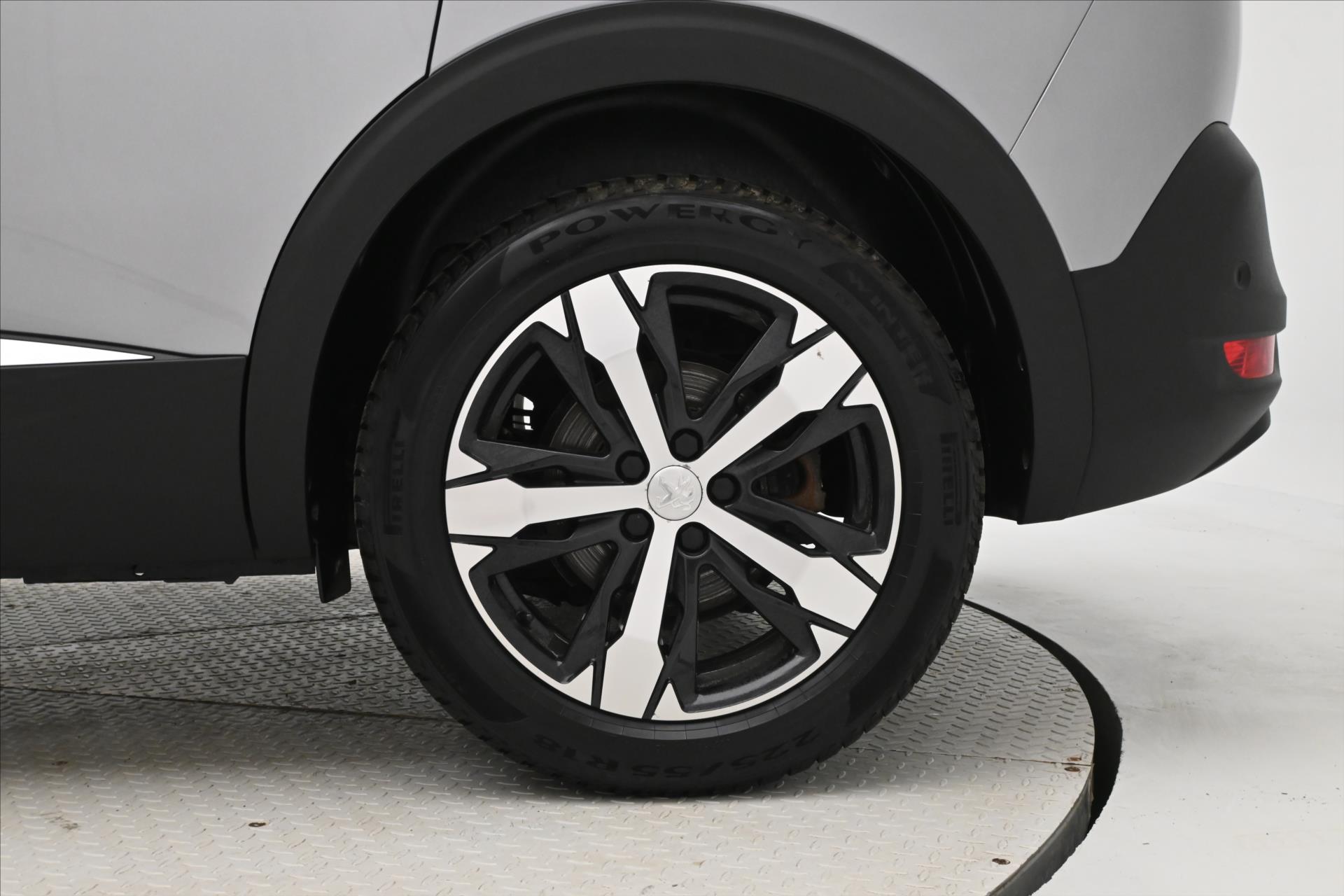 Hlavní fotografie vozu Peugeot 5008 1,5 BlueHdi 96 kW Allure 7míst Záruka až 5 let (31)