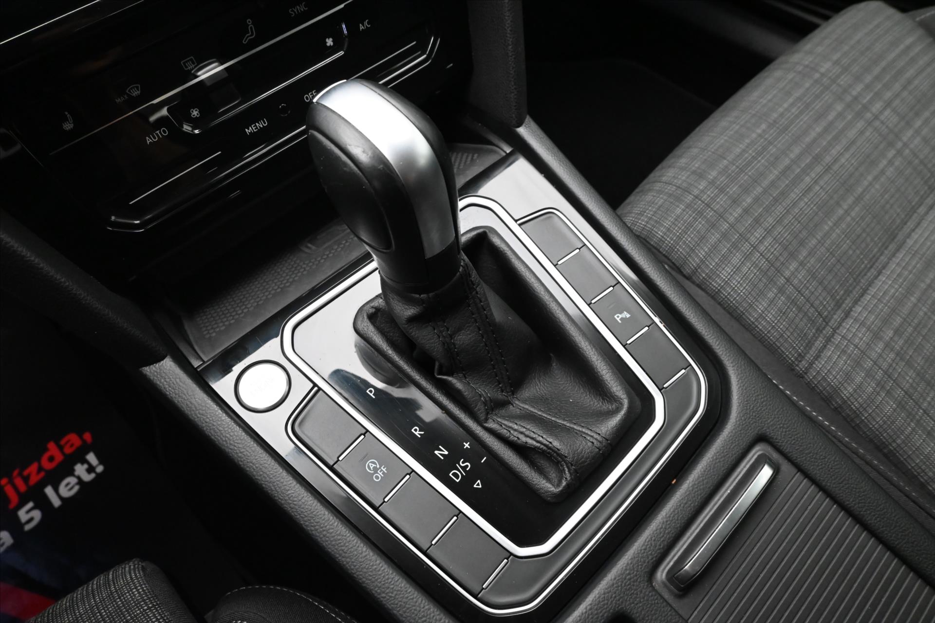 Hlavní fotografie vozu Volkswagen Passat 2,0 TDI 110 kW DSG BUSINESS Záruka až 5 let (23)