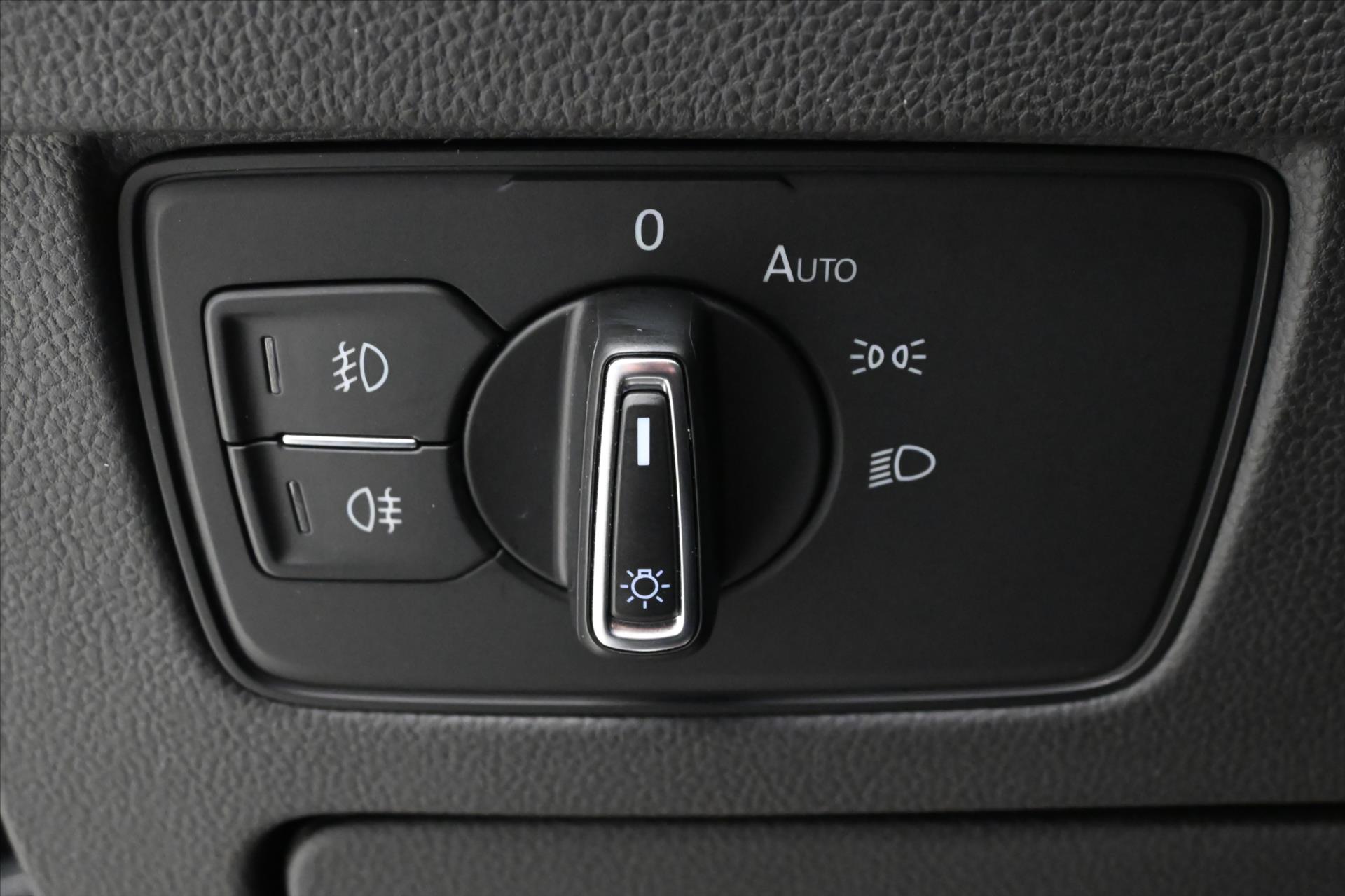 Hlavní fotografie vozu Volkswagen Passat 2,0 TDI 110 KW DSG BUSINESS Záruka až 5 let (27)