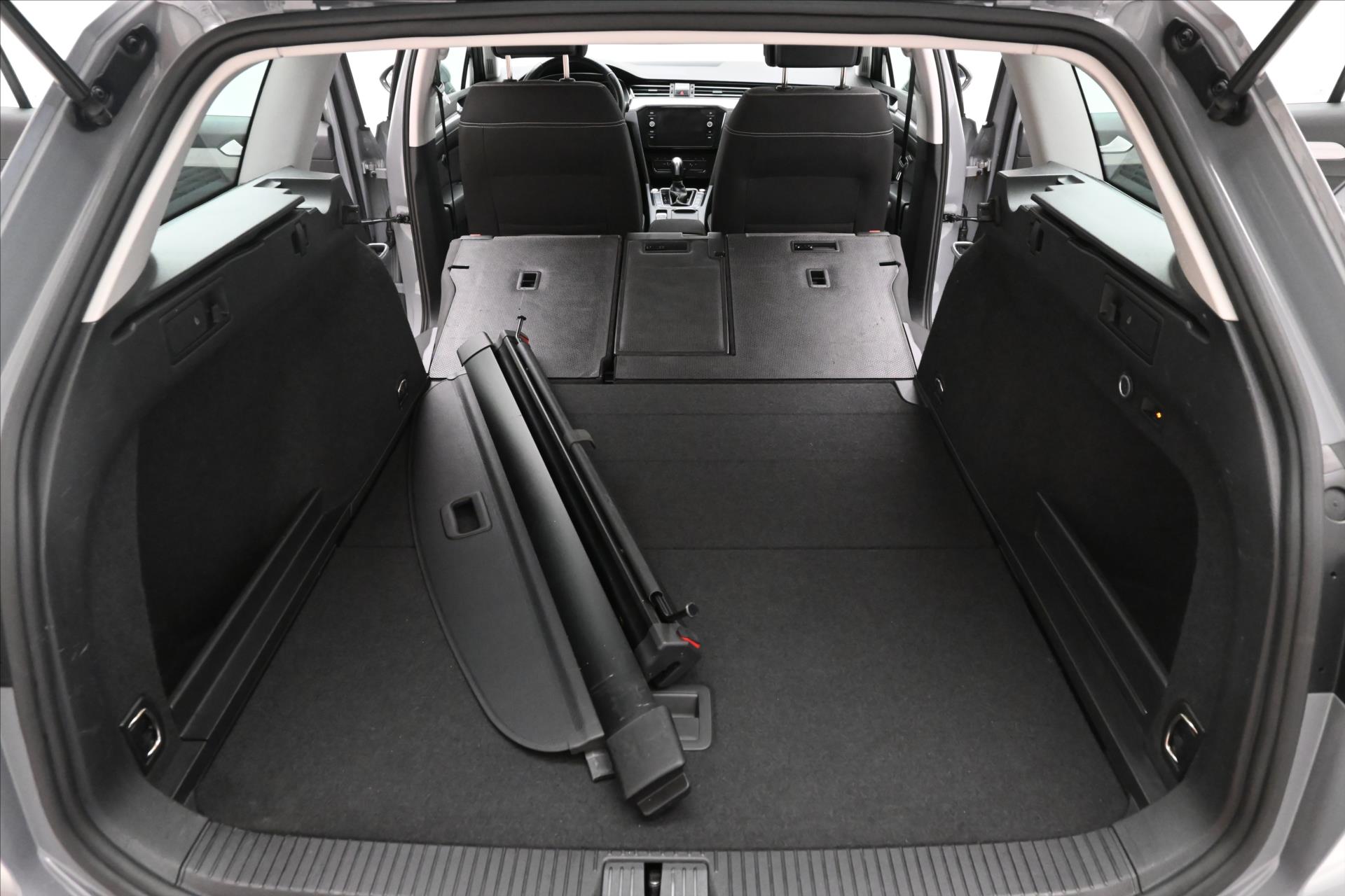 Hlavní fotografie vozu Volkswagen Passat 2,0 TDI 110 kW DSG Business Záruka až 5 let (11)