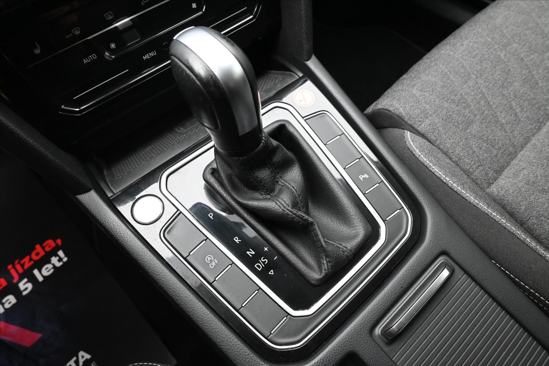 Hlavní fotografie vozu Volkswagen Passat 2,0 TDI 110 kW DSG Business Záruka až 5 let (23)