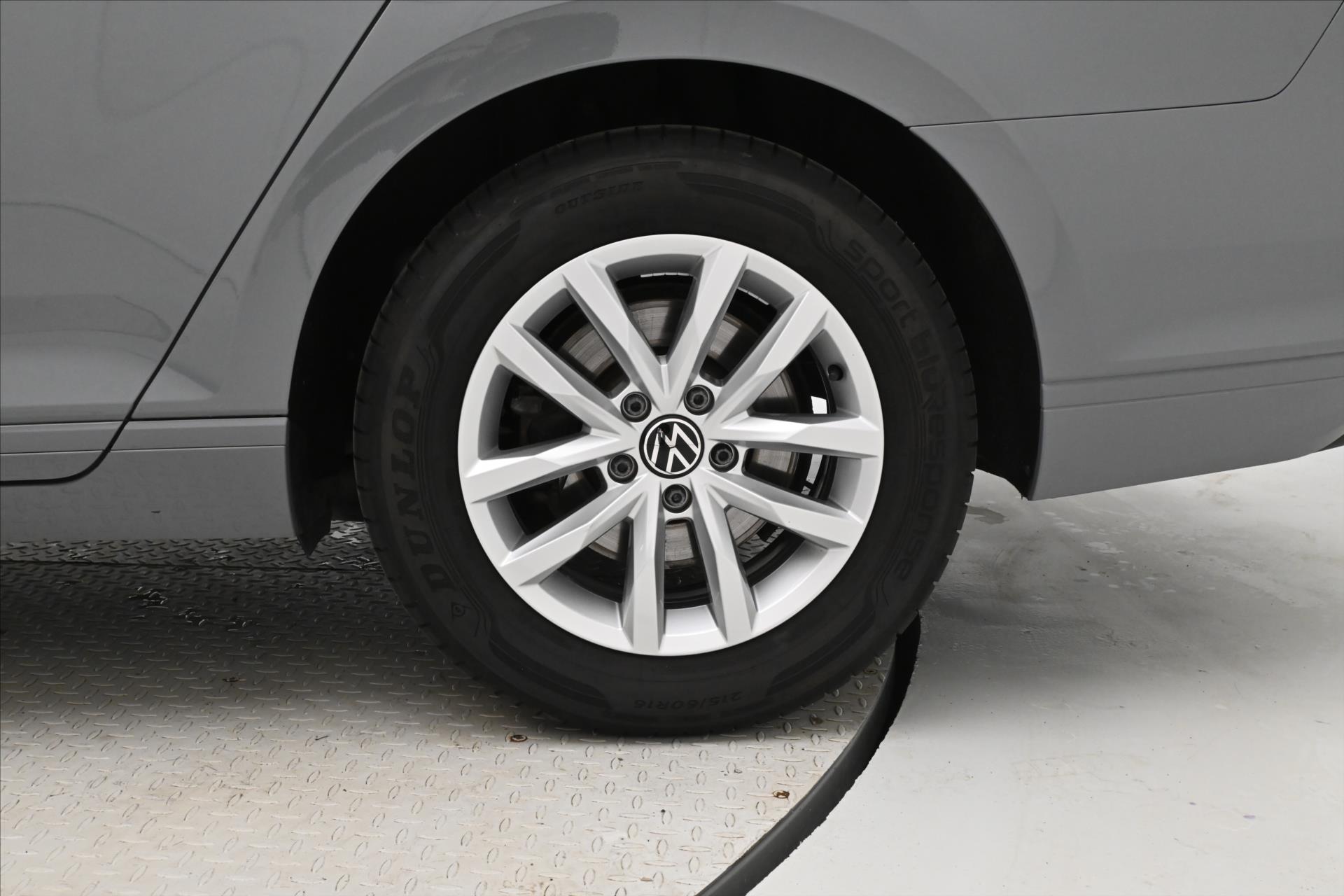 Hlavní fotografie vozu Volkswagen Passat 2,0 TDI 110 kW DSG Business Záruka až 5 let (32)