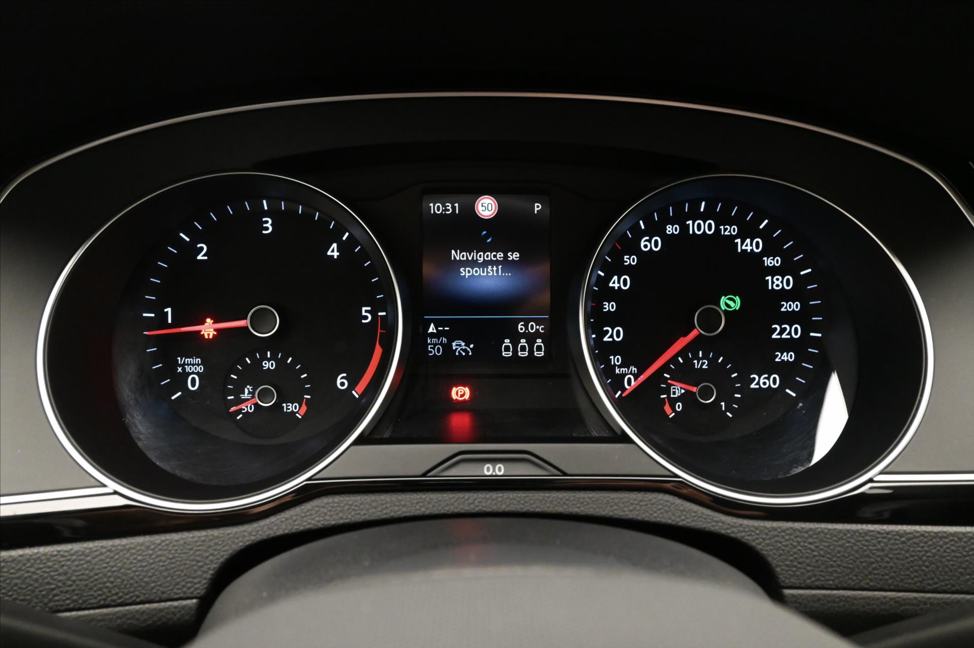 Hlavní fotografie vozu Volkswagen Passat 2,0 TDI 110 kW DSG BUSINESS Záruka až 5 let (16)