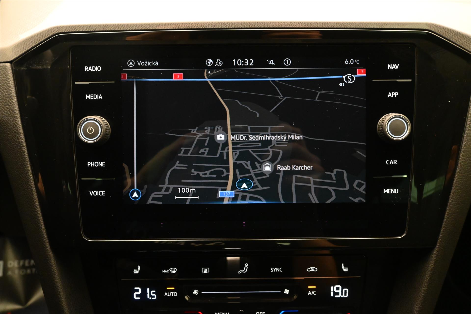 Hlavní fotografie vozu Volkswagen Passat 2,0 TDI 110 kW DSG BUSINESS Záruka až 5 let (20)