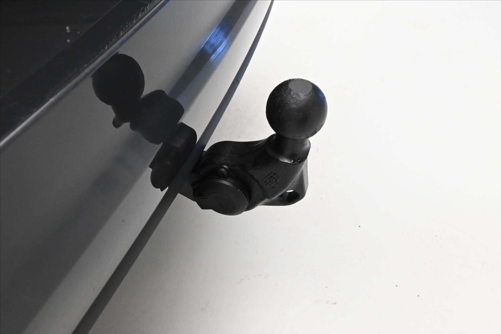 Hlavní fotografie vozu Volkswagen Touran 2,0 TDI 110 KW DSG 7 MÍST Záruka až 5 let (31)