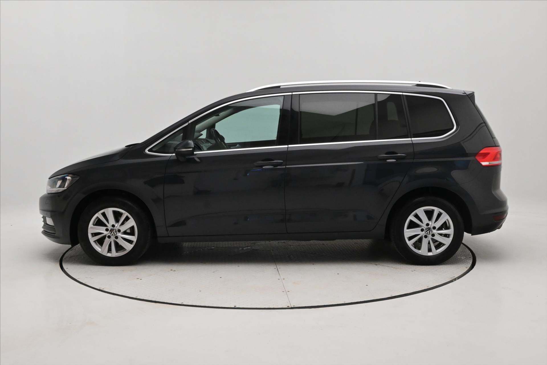 Hlavní fotografie vozu Volkswagen Touran 2,0 TDI 110 KW DSG 7 MÍST Záruka až 5 let (8)