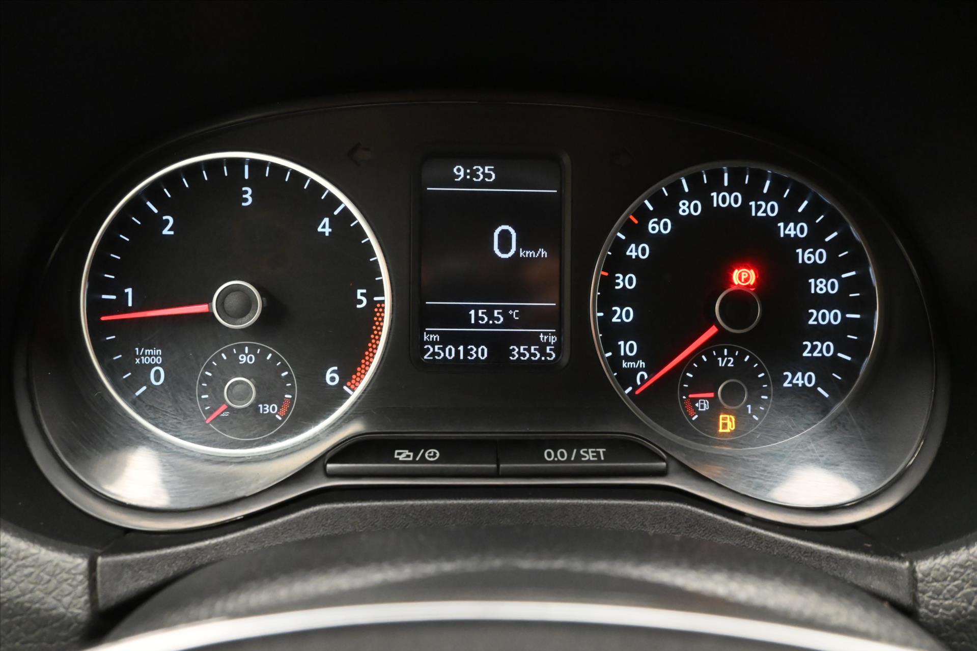 Hlavní fotografie vozu Volkswagen Amarok 2,0 Bi-TDI 132 kW Nezávislé topení Záruka až 5 let (15)