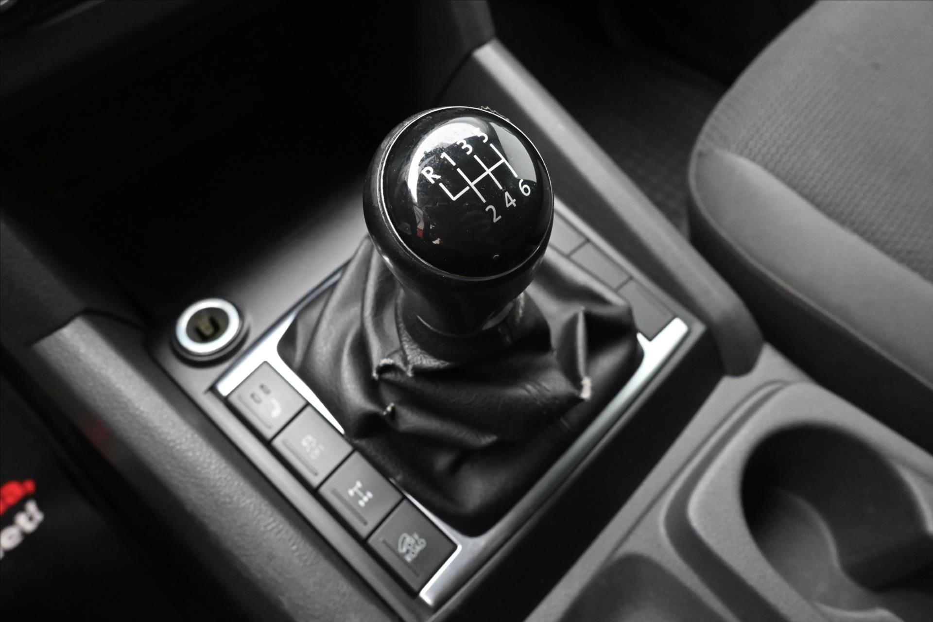 Hlavní fotografie vozu Volkswagen Amarok 2,0 Bi-TDI 132 kW Nezávislé topení Záruka až 5 let (20)