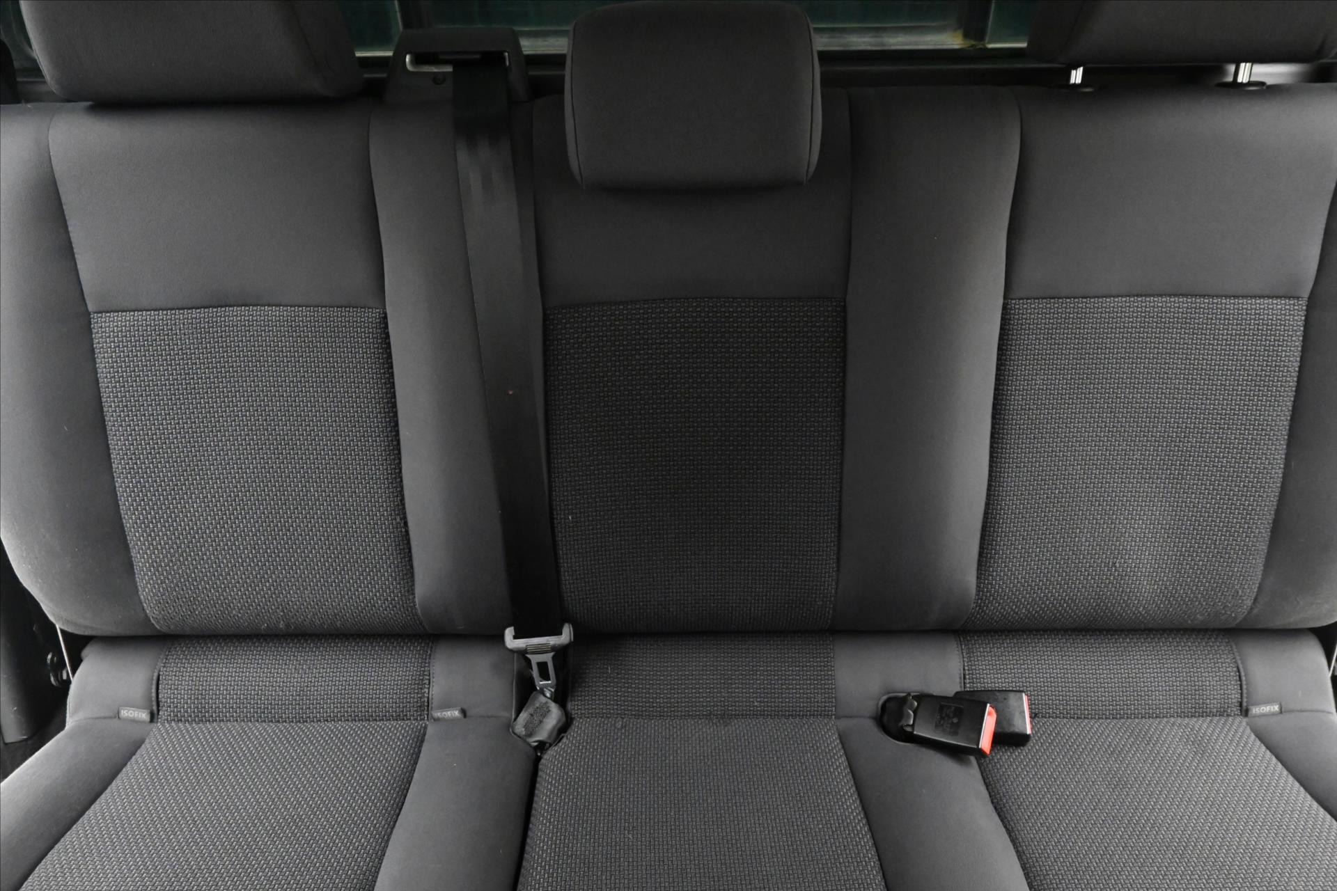 Hlavní fotografie vozu Volkswagen Amarok 2,0 Bi-TDI 132 kW Nezávislé topení Záruka až 5 let (25)