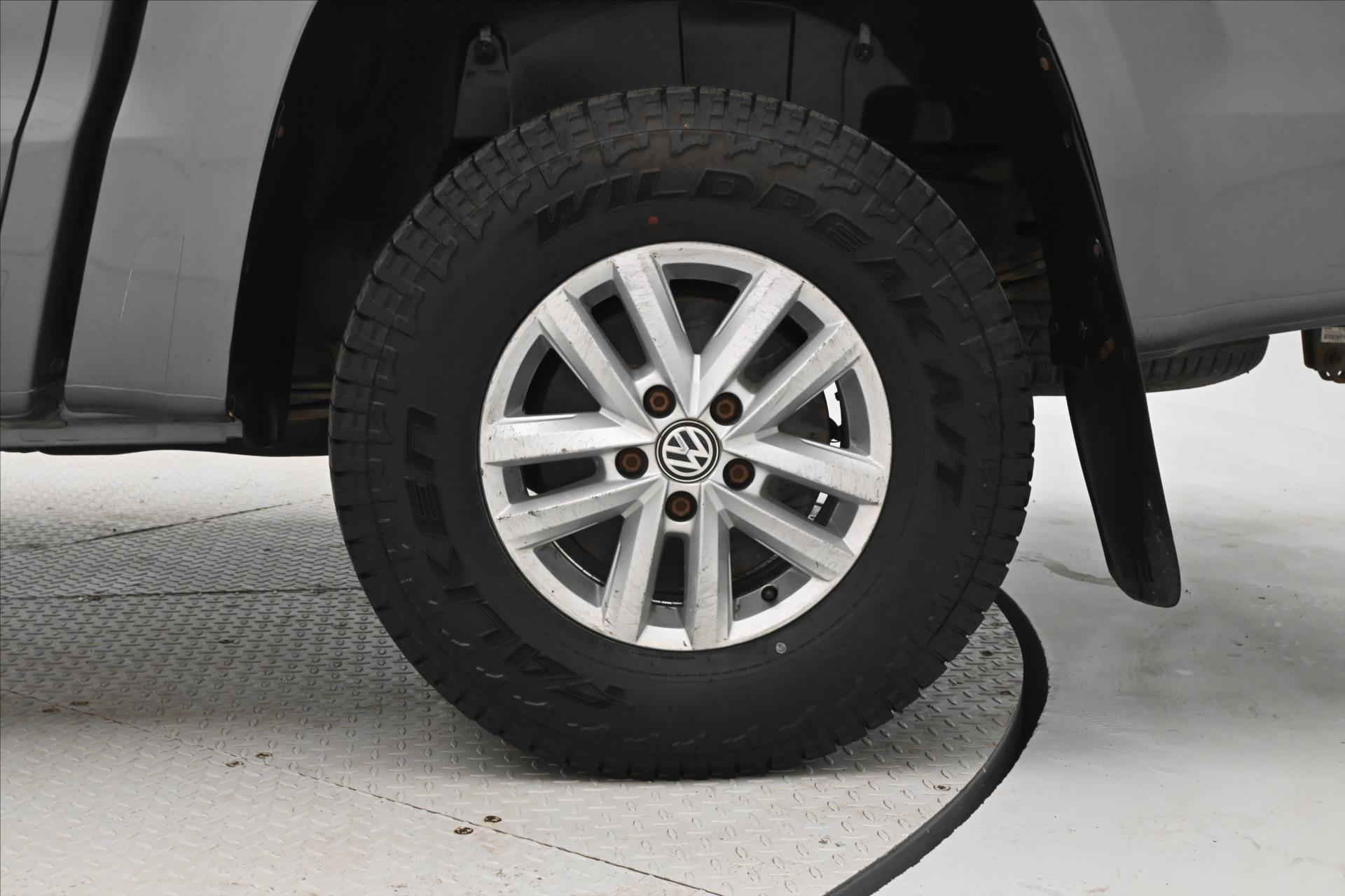 Hlavní fotografie vozu Volkswagen Amarok 2,0 Bi-TDI 132 kW Nezávislé topení Záruka až 5 let (29)