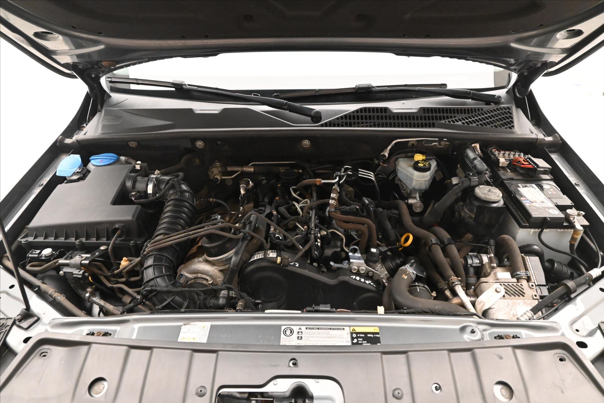 Hlavní fotografie vozu Volkswagen Amarok 2,0 Bi-TDI 132 kW Nezávislé topení Záruka až 5 let (9)